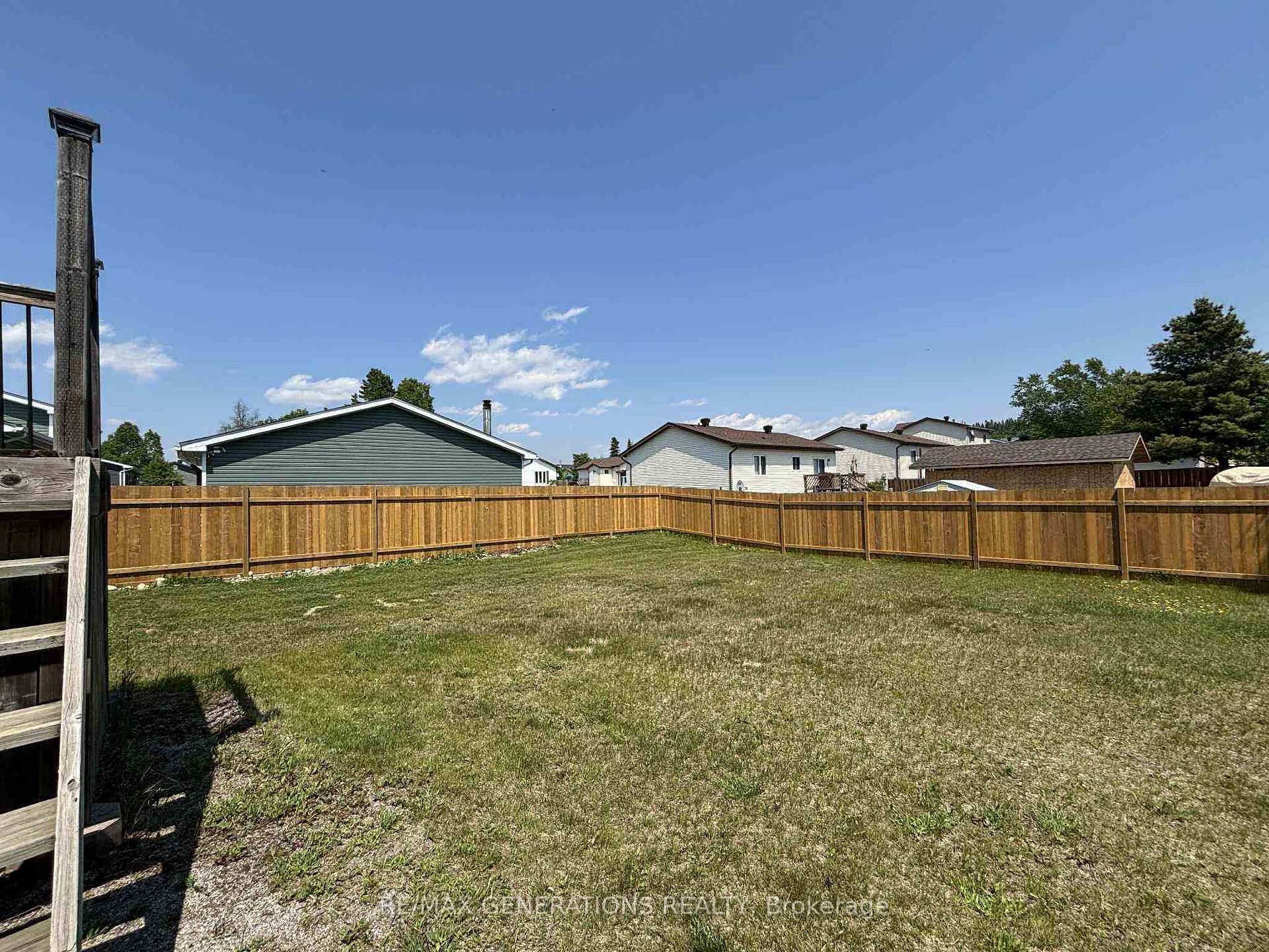 Photo 35 of 113 Hemlo Drive, Marathon — HOMEH