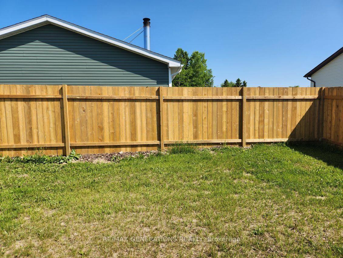 Photo 38 of 113 Hemlo Drive, Marathon — HOMEH