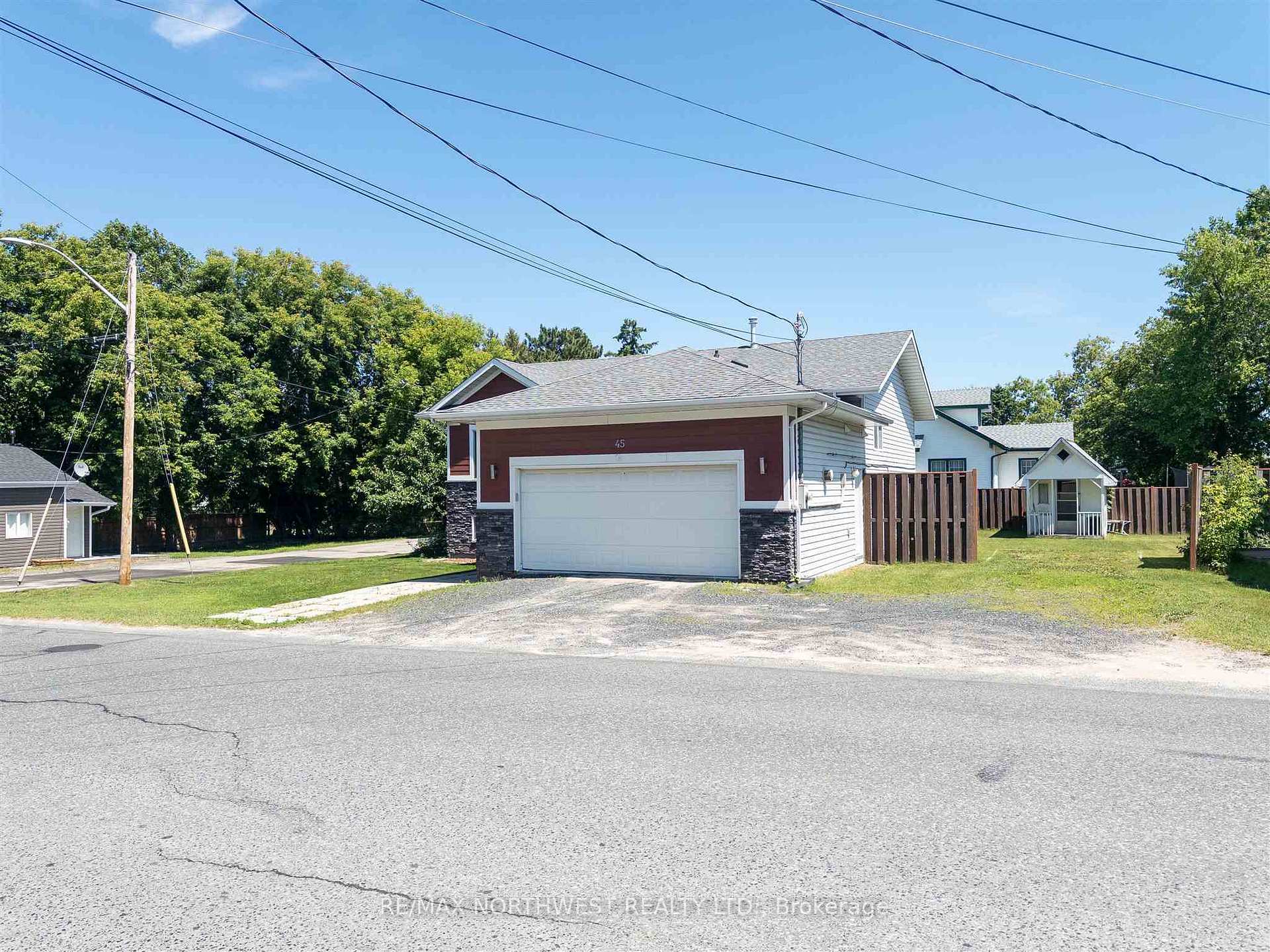Photo 3 of 45 Parsons Street, Kenora, Norman — HOMEH