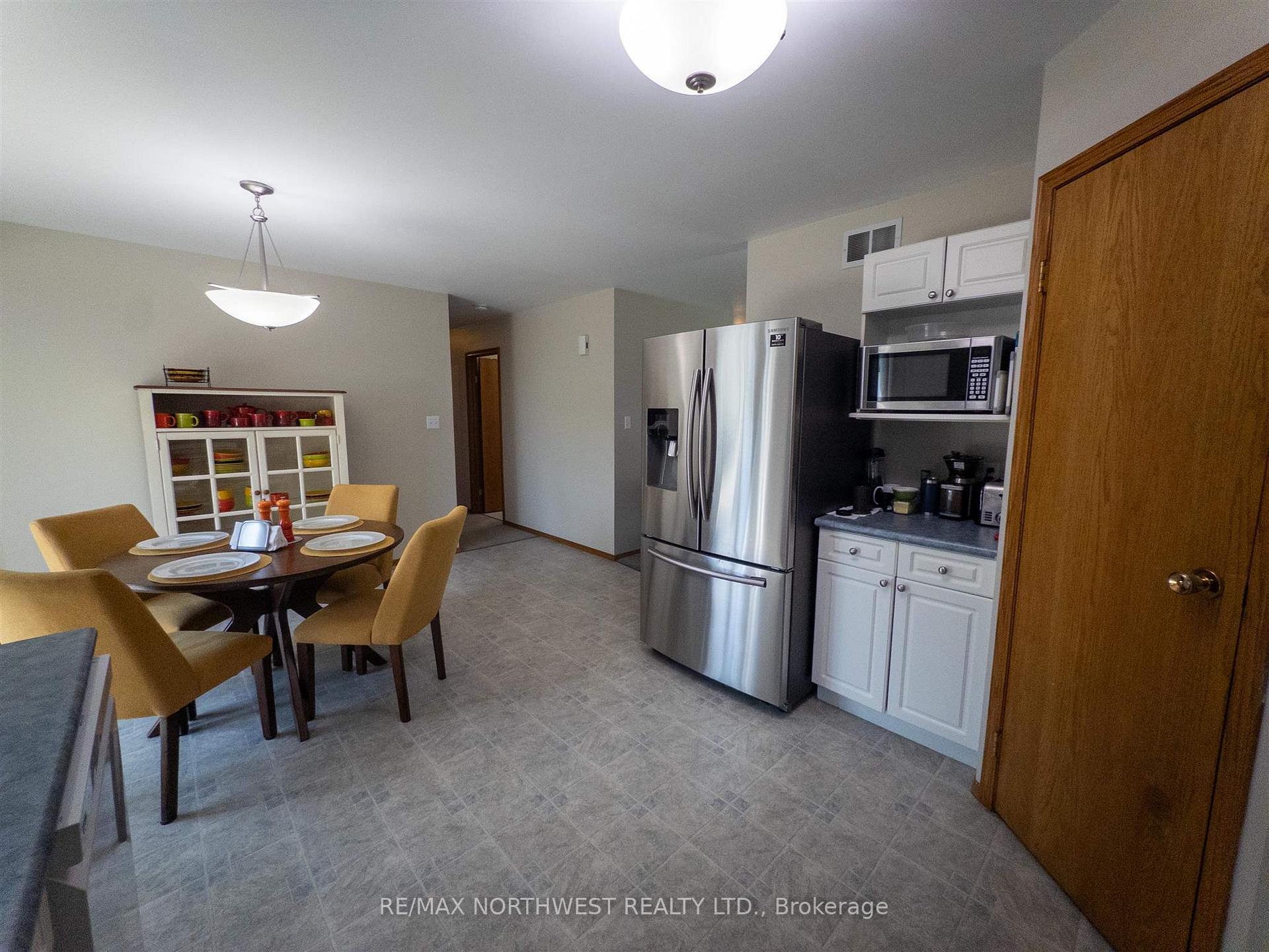 Photo 12 of 45 Parsons Street, Kenora, Norman — HOMEH