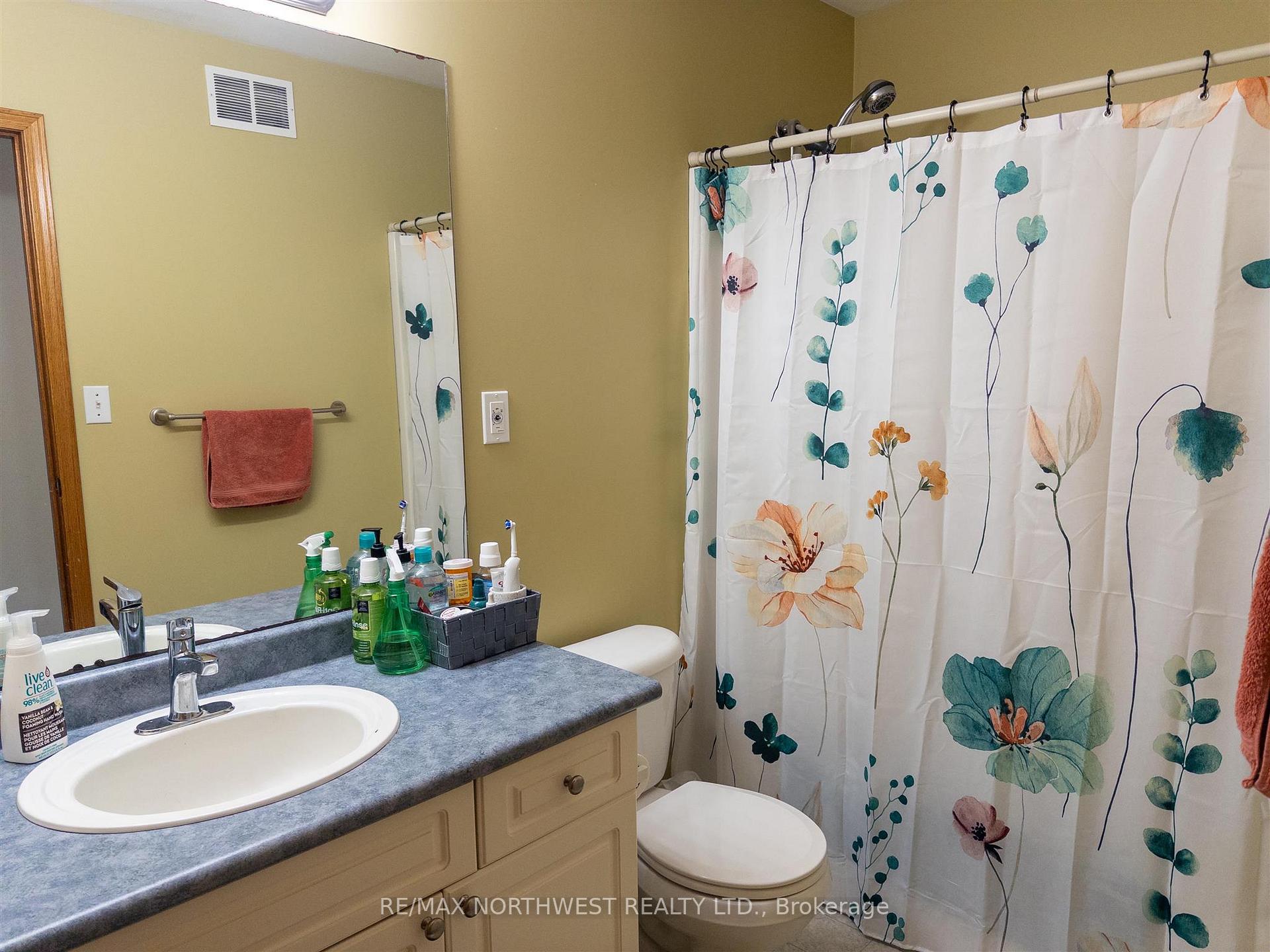 Photo 19 of 45 Parsons Street, Kenora, Norman — HOMEH