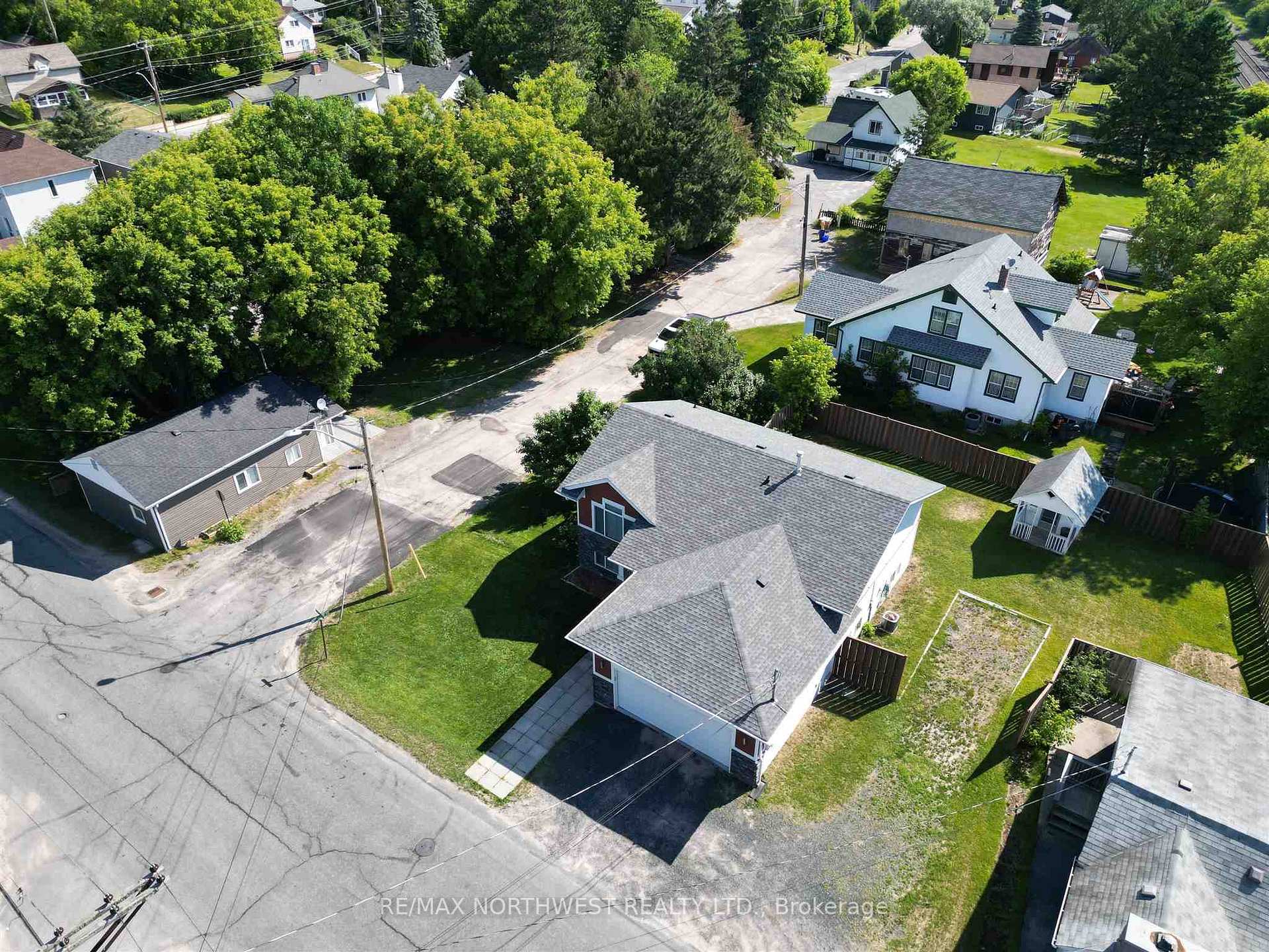Photo 42 of 45 Parsons Street, Kenora, Norman — HOMEH