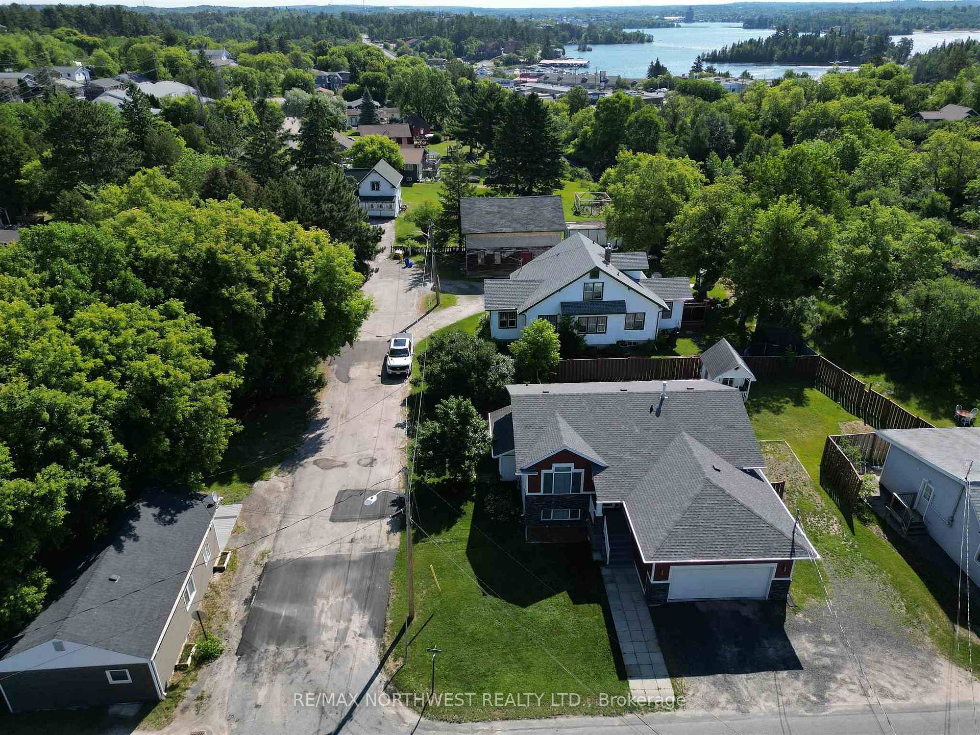 Photo 47 of 45 Parsons Street, Kenora, Norman — HOMEH