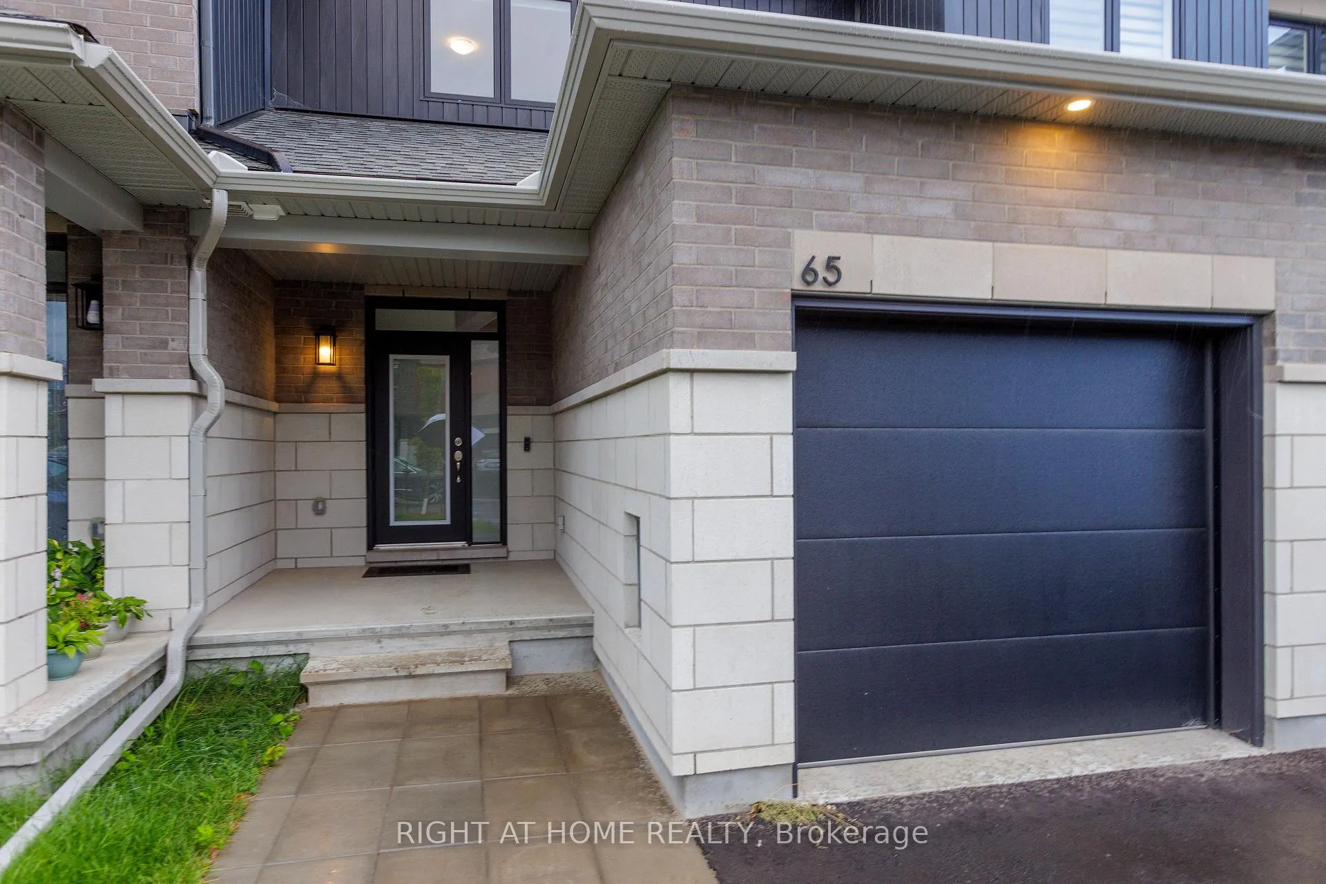 Photo 5 of 65 Esban Drive, Ottawa, Blossom Park/Kemp Park/Findlay Creek — HOMEH