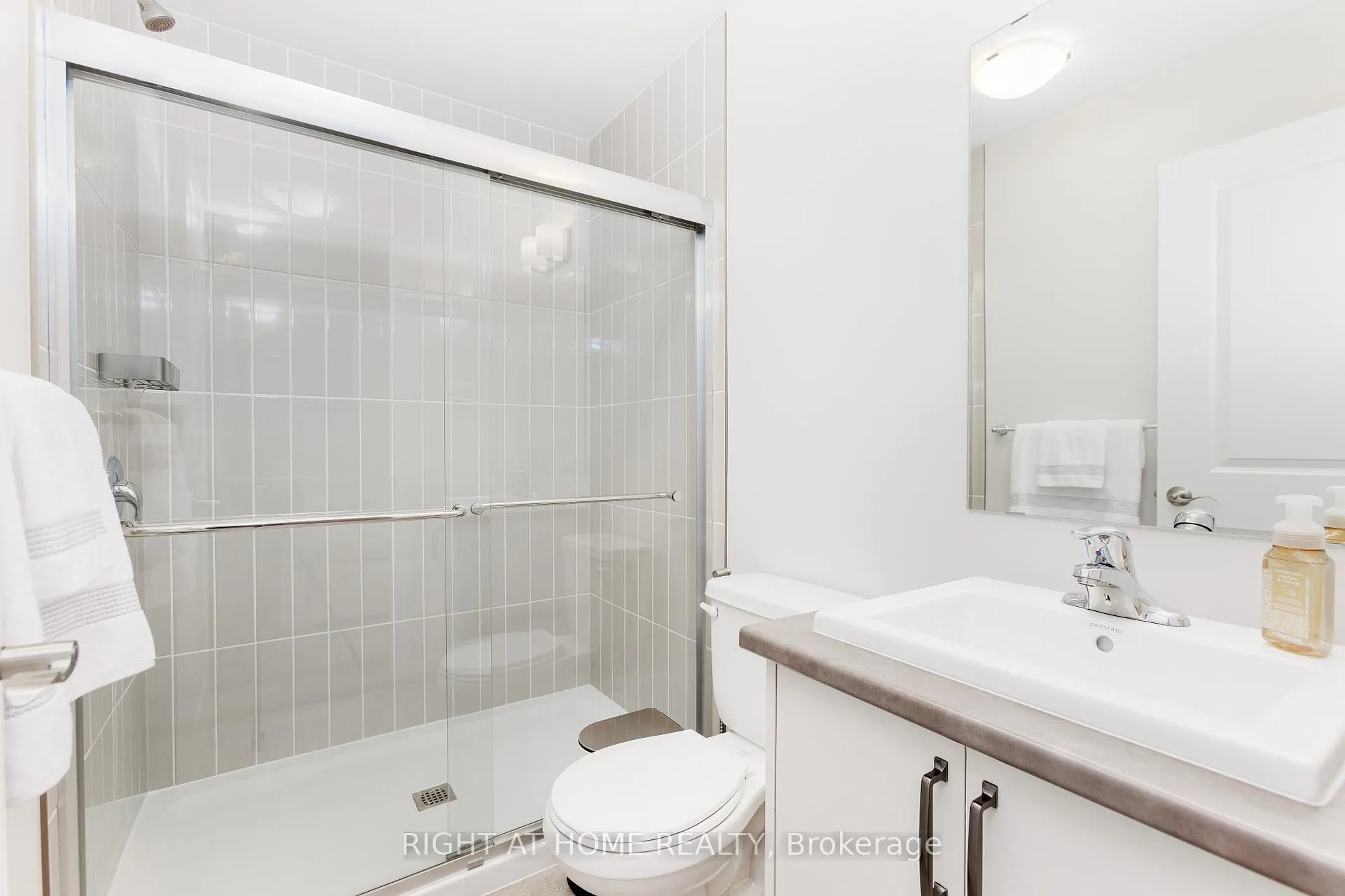 Photo 22 of 65 Esban Drive, Ottawa, Blossom Park/Kemp Park/Findlay Creek — HOMEH