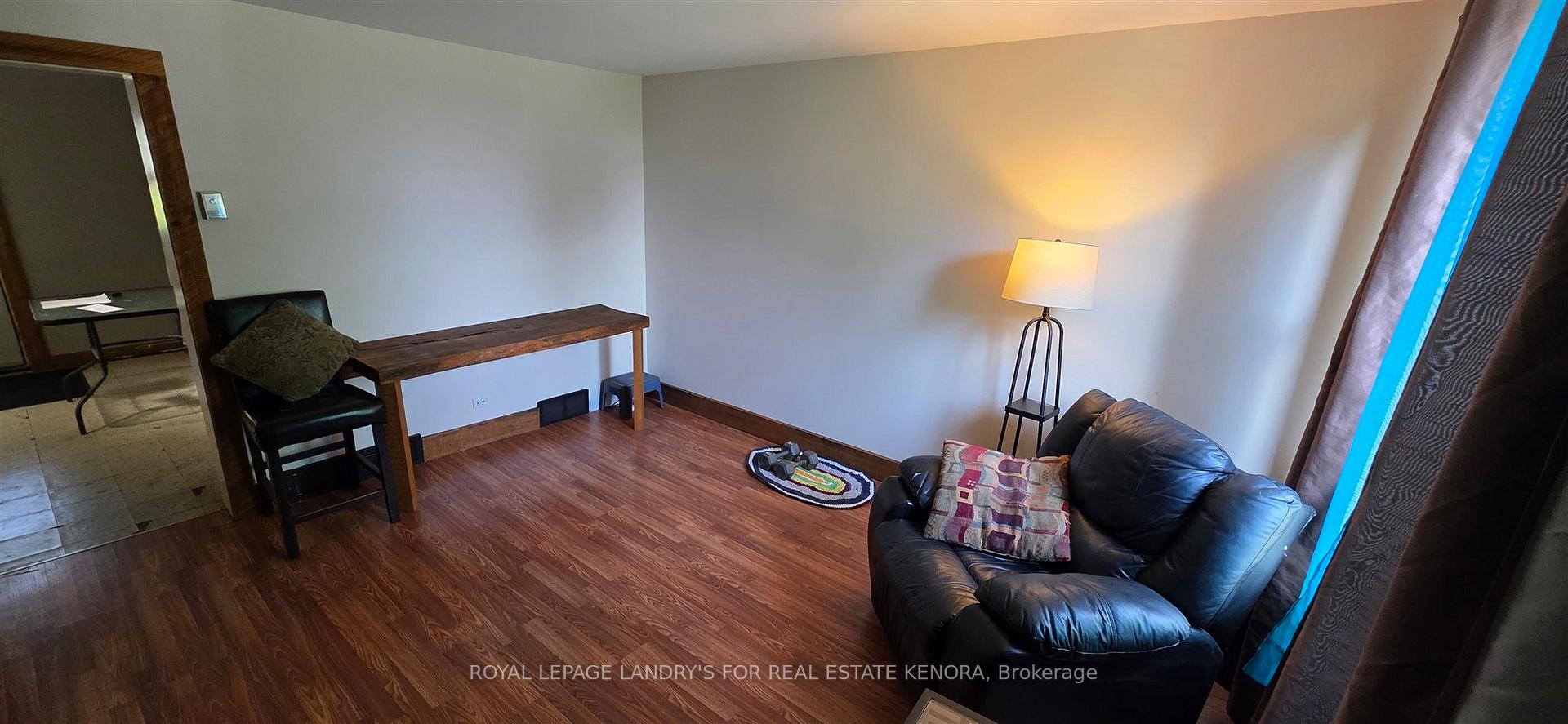 Photo 5 of 512 Third Street N, Kenora, North End — HOMEH