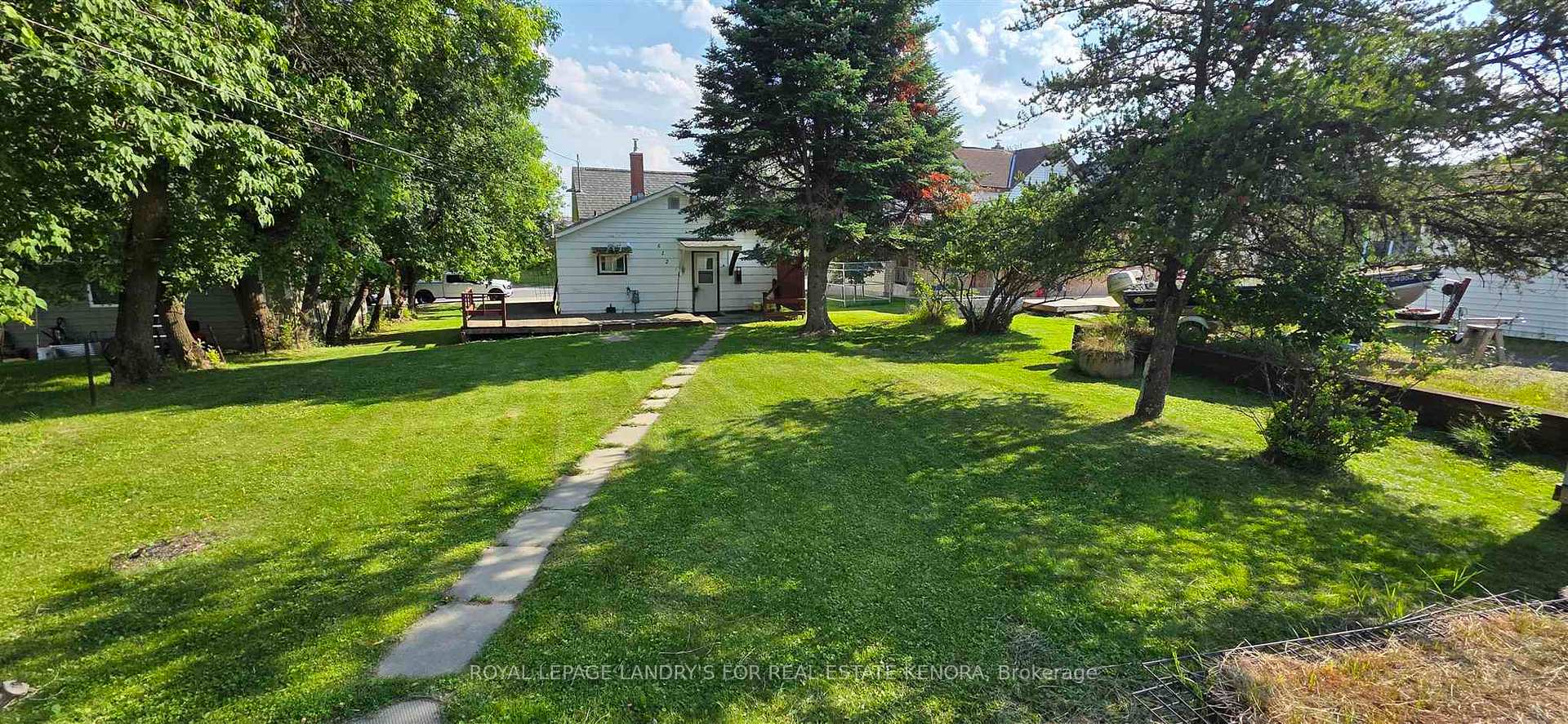 Photo 10 of 512 Third Street N, Kenora, North End — HOMEH