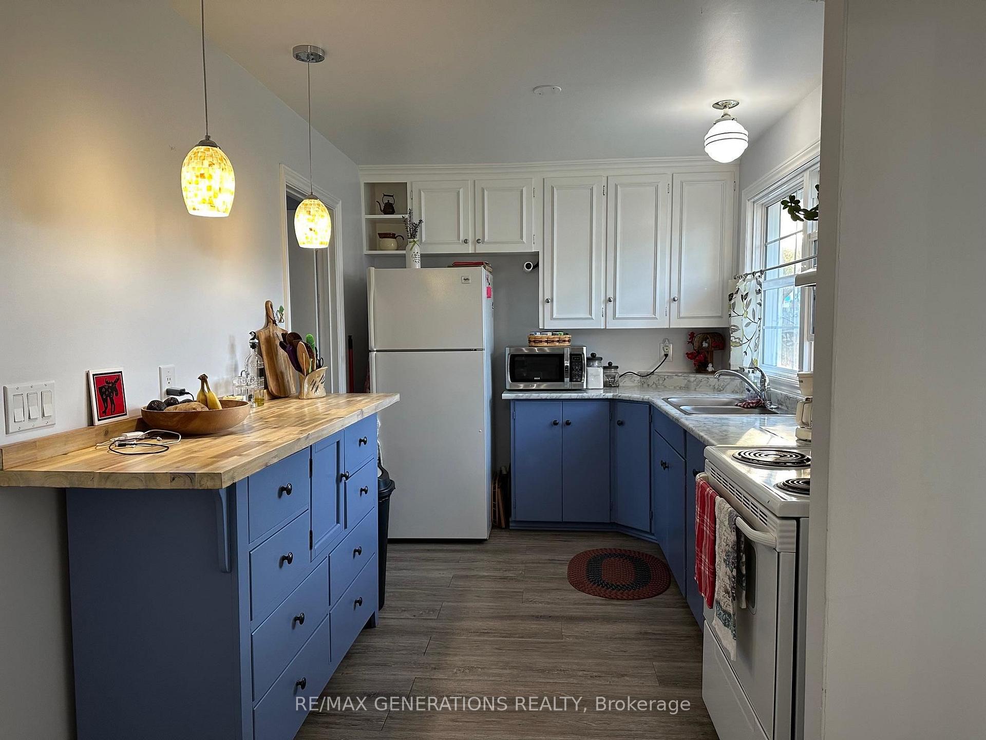 Photo 12 of 33 Laurier Avenue, Terrace Bay — HOMEH