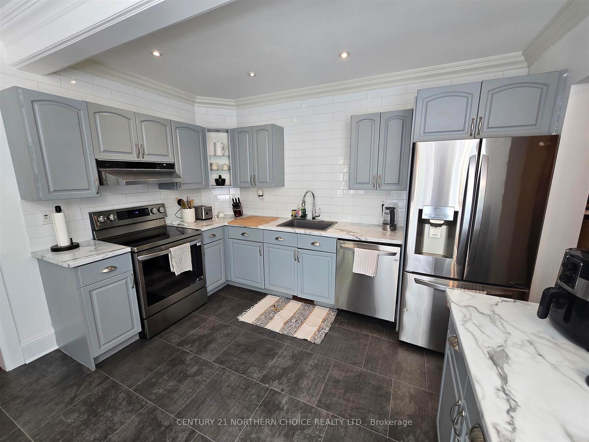 Photo 9 of 313 Veterans Drive, Kenora, North End — HOMEH