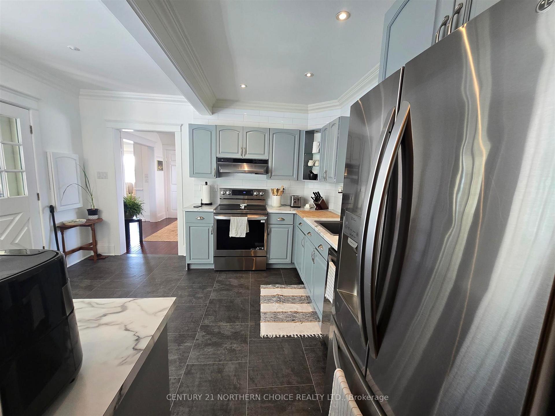 Photo 12 of 313 Veterans Drive, Kenora, North End — HOMEH