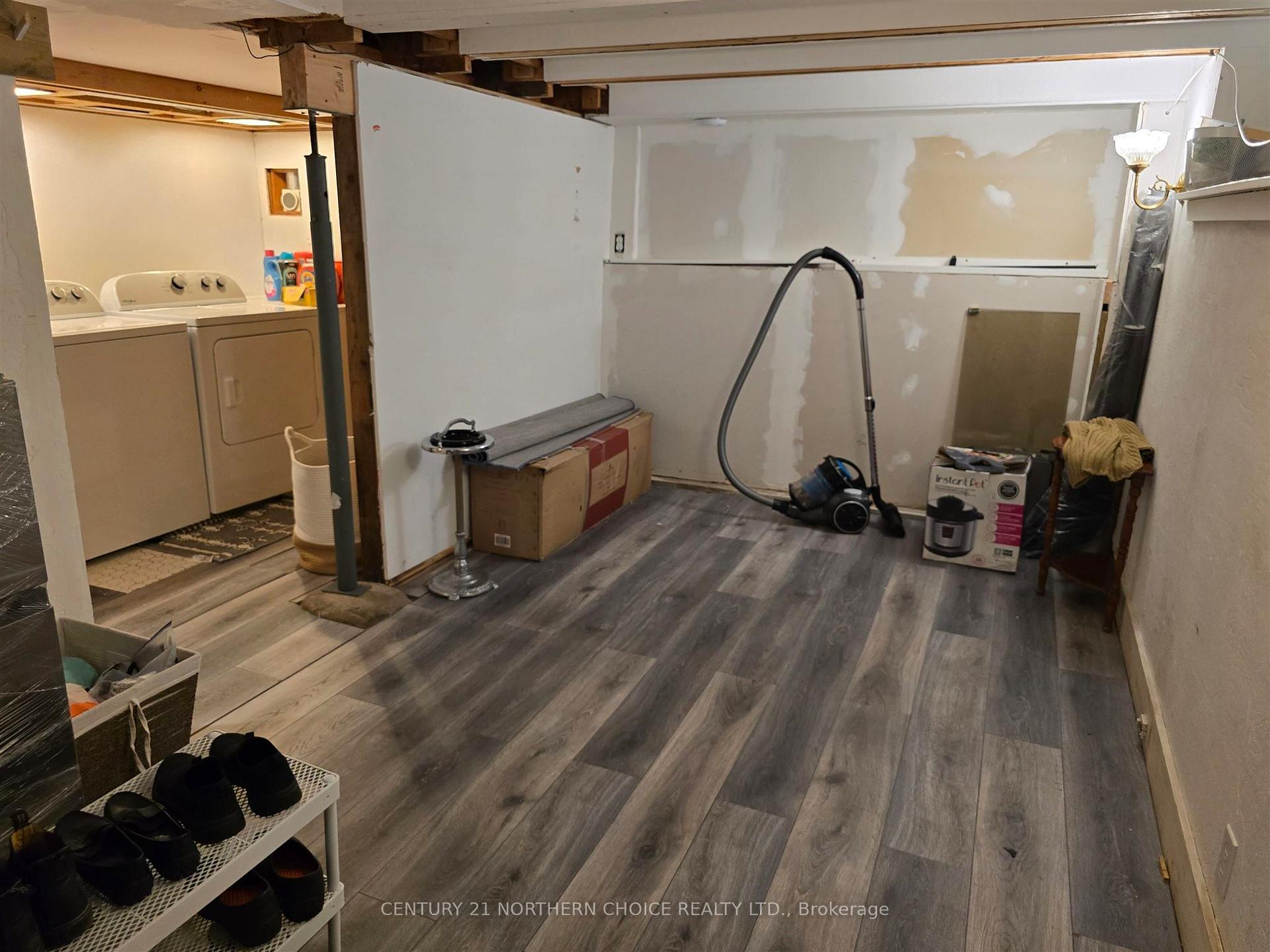 Photo 33 of 313 Veterans Drive, Kenora, North End — HOMEH