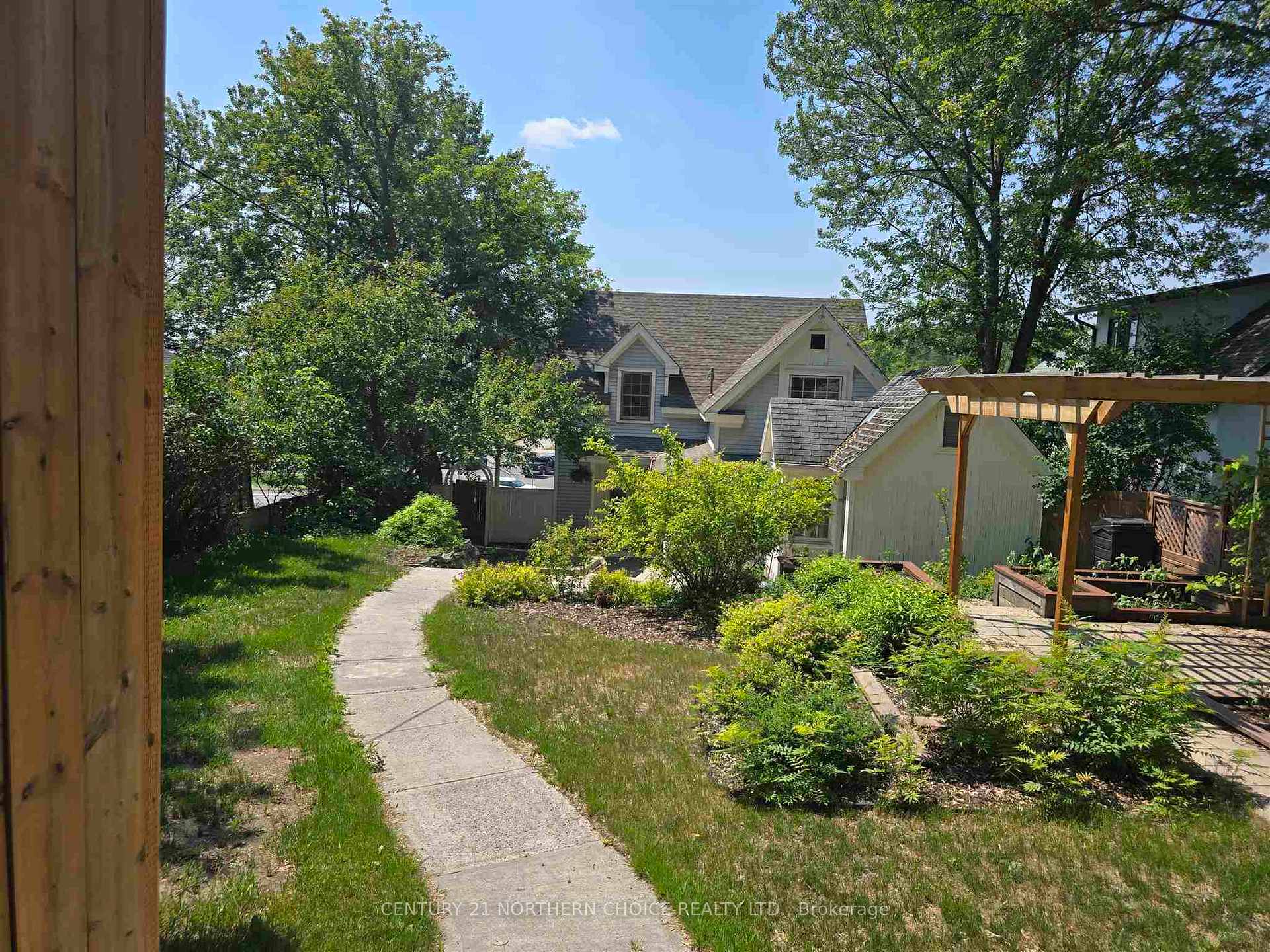 Photo 38 of 313 Veterans Drive, Kenora, North End — HOMEH