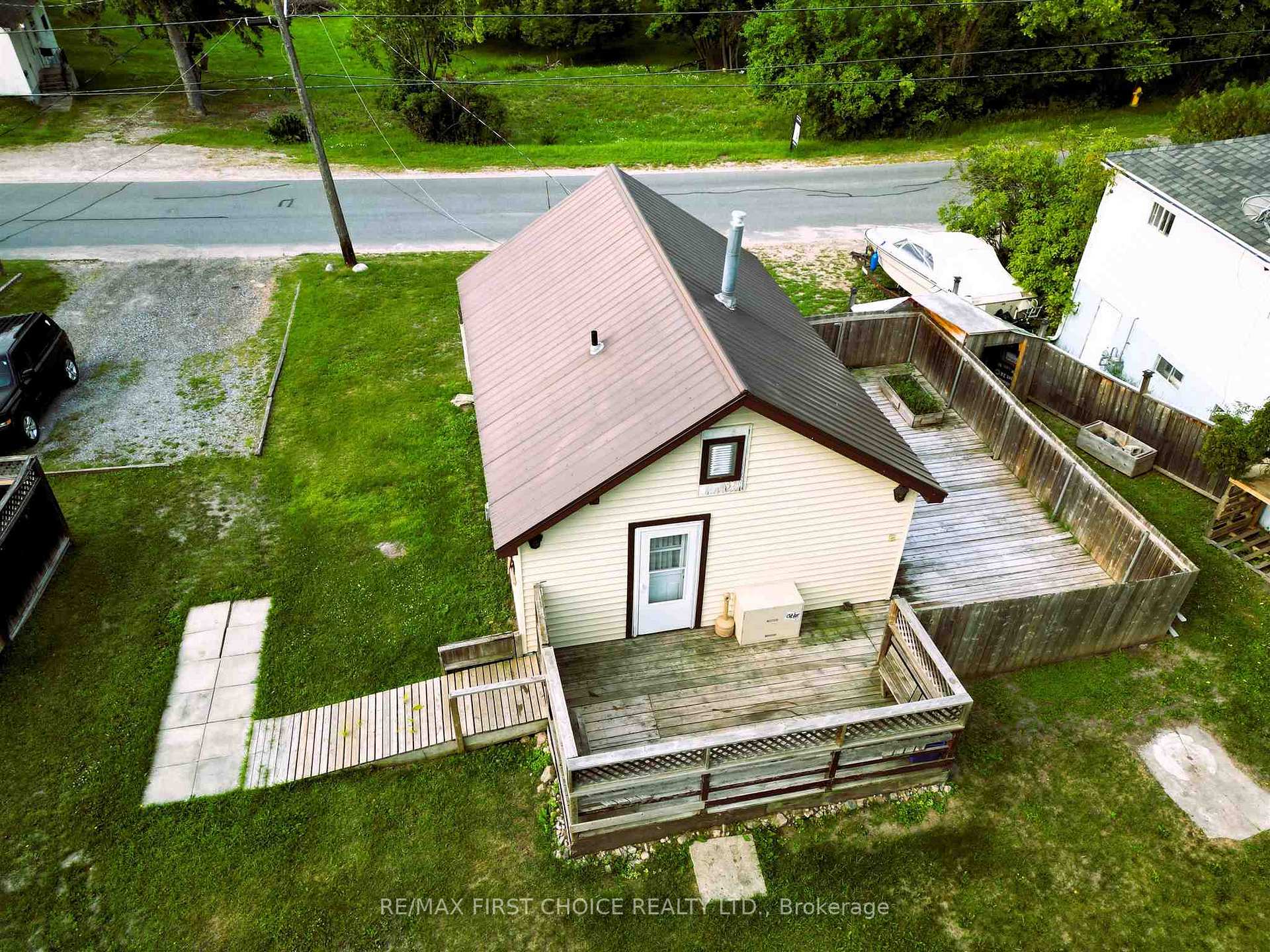 Photo 8 of 1330 River Drive, Kenora, Lakeside — HOMEH