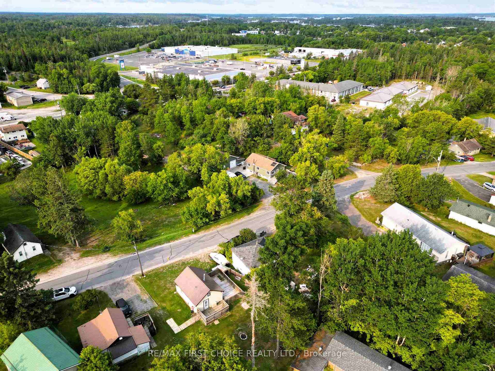 Photo 32 of 1330 River Drive, Kenora, Lakeside — HOMEH