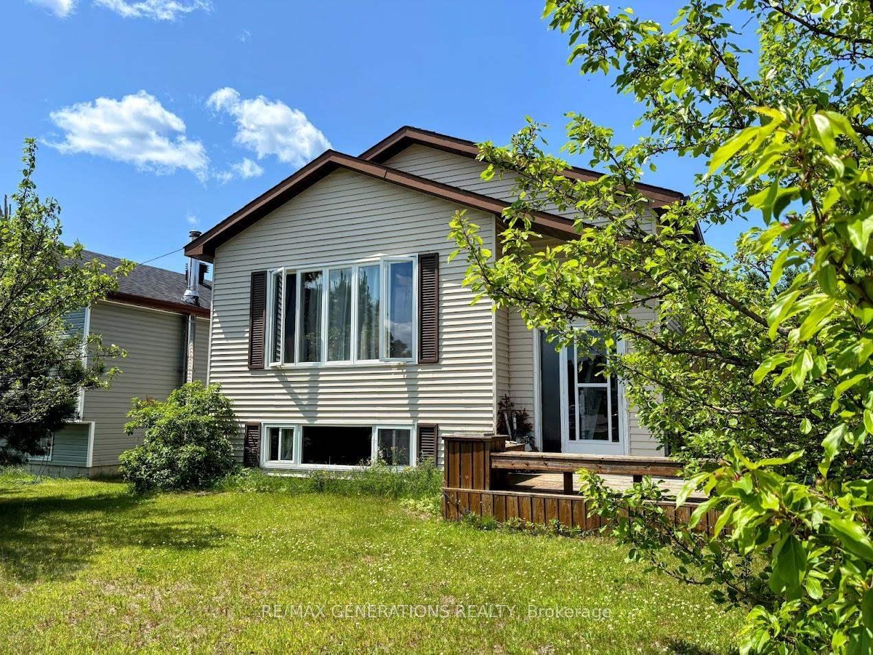 Photo 1 of 18 Hemlo Drive, Marathon — HOMEH