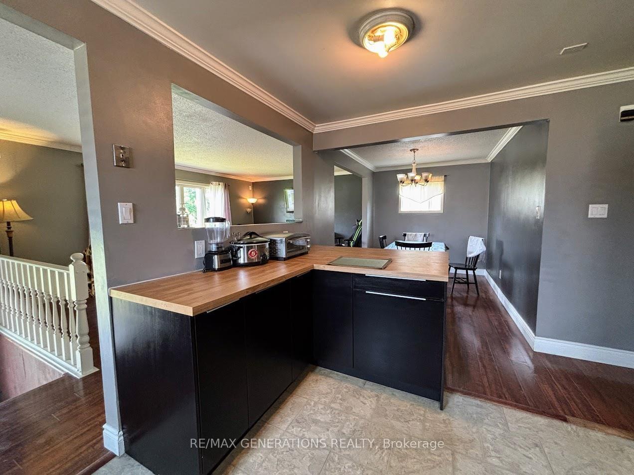 Photo 4 of 18 Hemlo Drive, Marathon — HOMEH