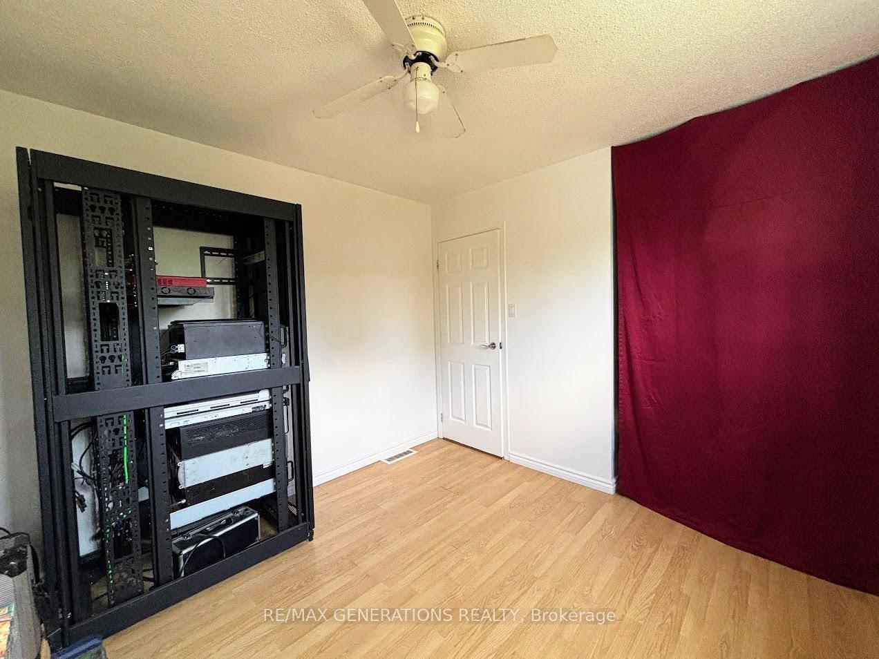 Photo 13 of 18 Hemlo Drive, Marathon — HOMEH