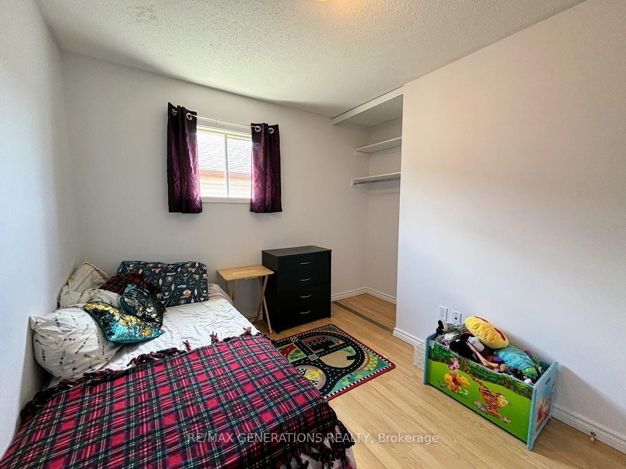 Photo 15 of 18 Hemlo Drive, Marathon — HOMEH