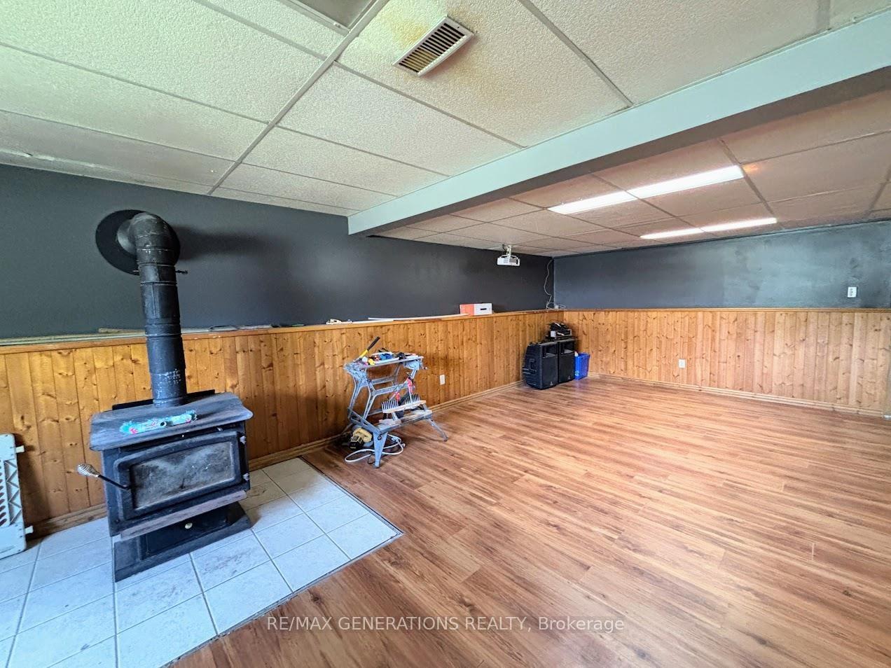 Photo 23 of 18 Hemlo Drive, Marathon — HOMEH