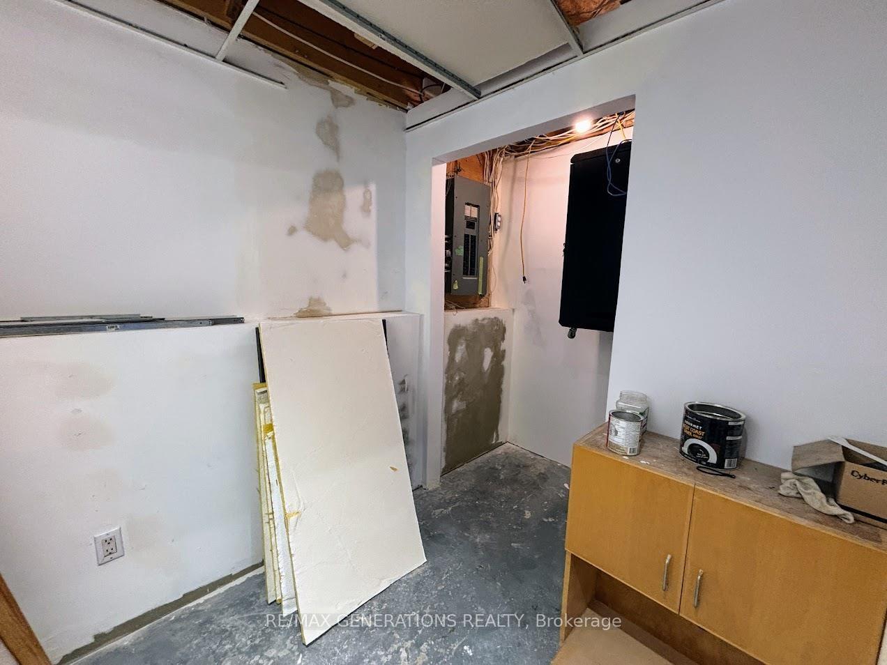 Photo 33 of 18 Hemlo Drive, Marathon — HOMEH