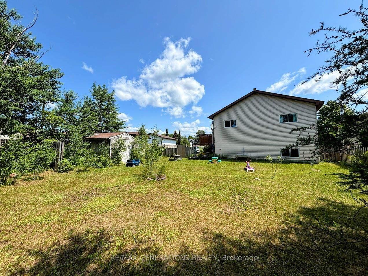 Photo 43 of 18 Hemlo Drive, Marathon — HOMEH