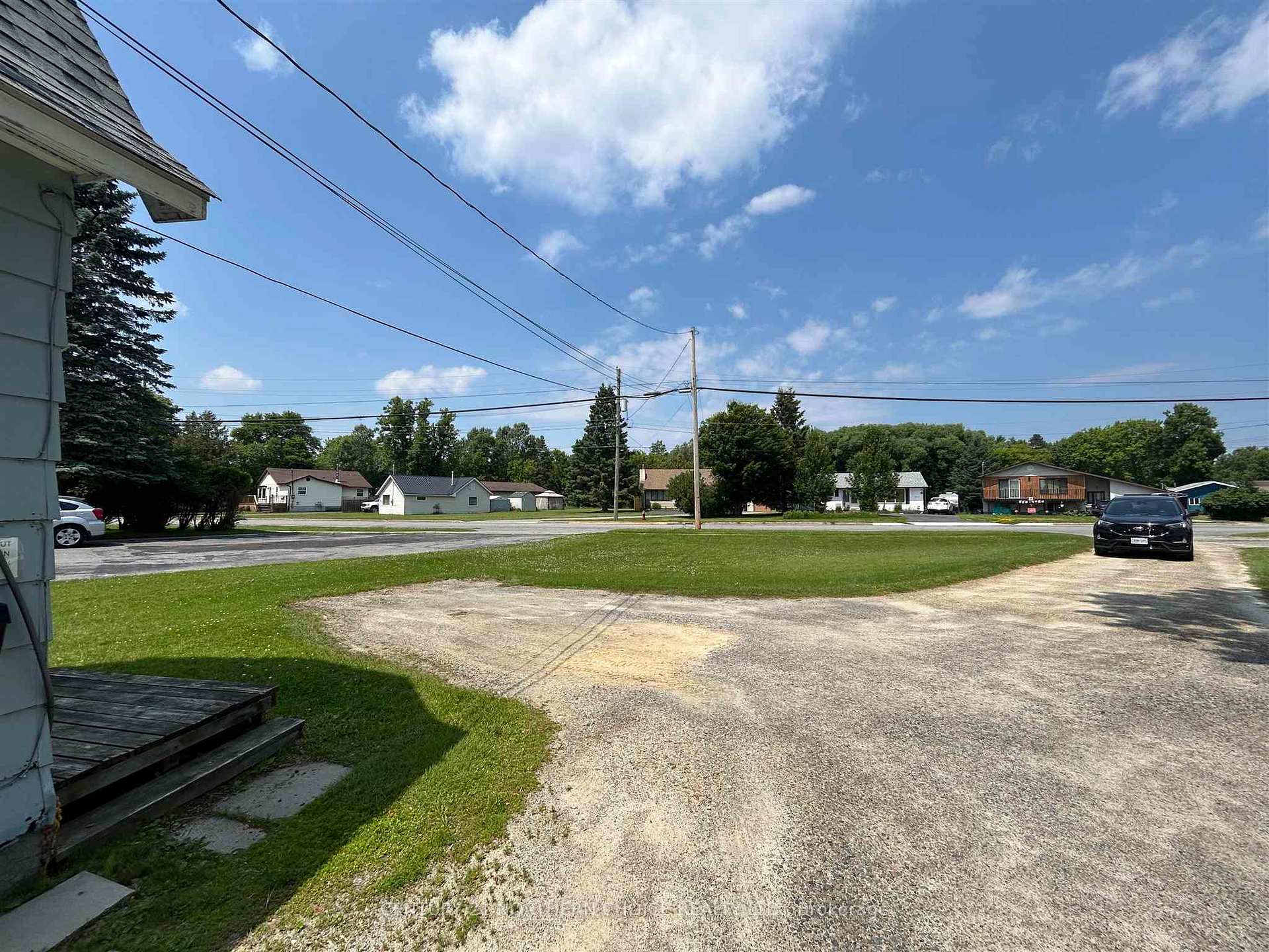 Photo 27 of 1011 Sunset Drive, Fort Frances — HOMEH