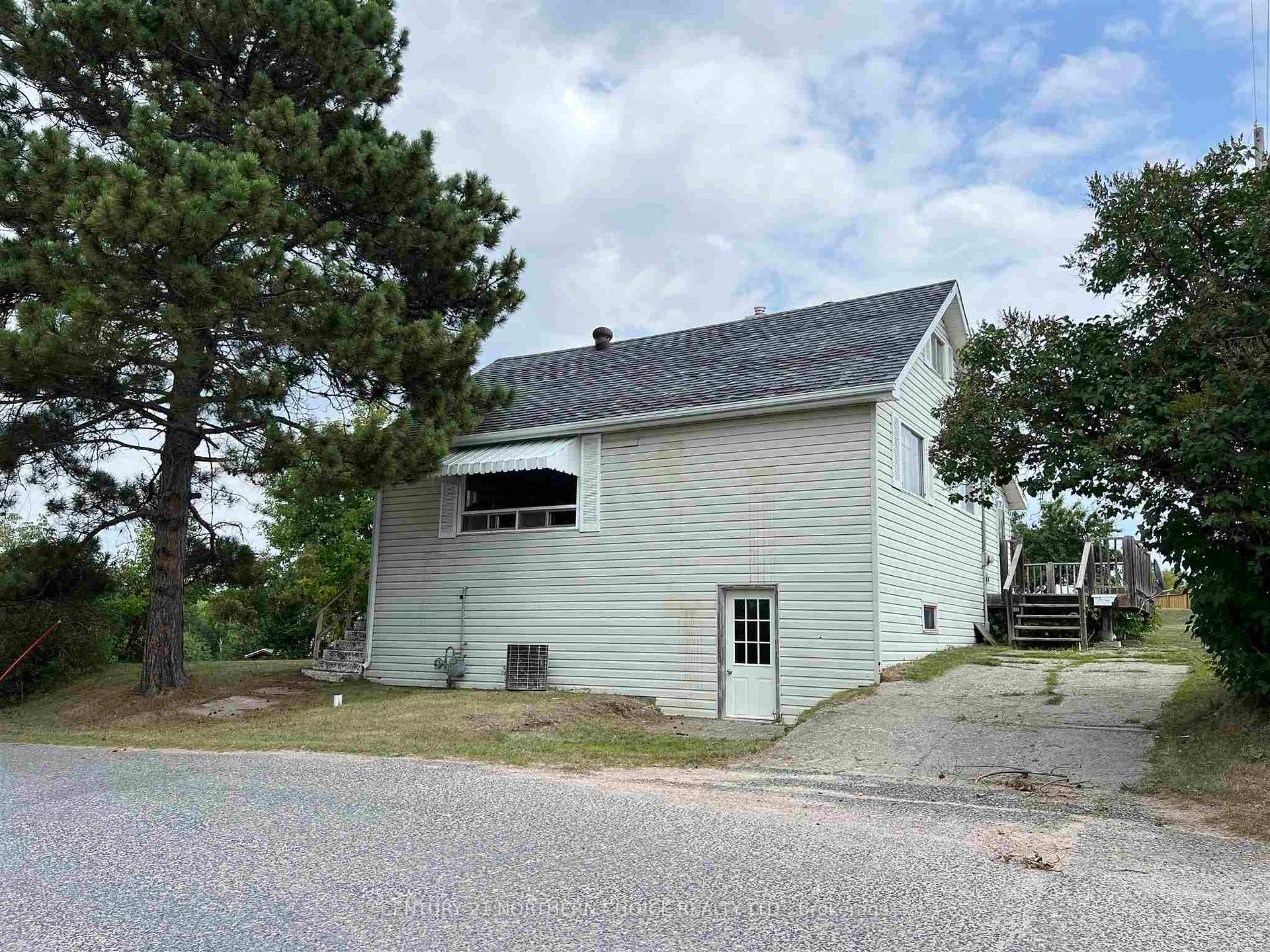 Photo 1 of 127 A Street West, Kenora, Norman — HOMEH