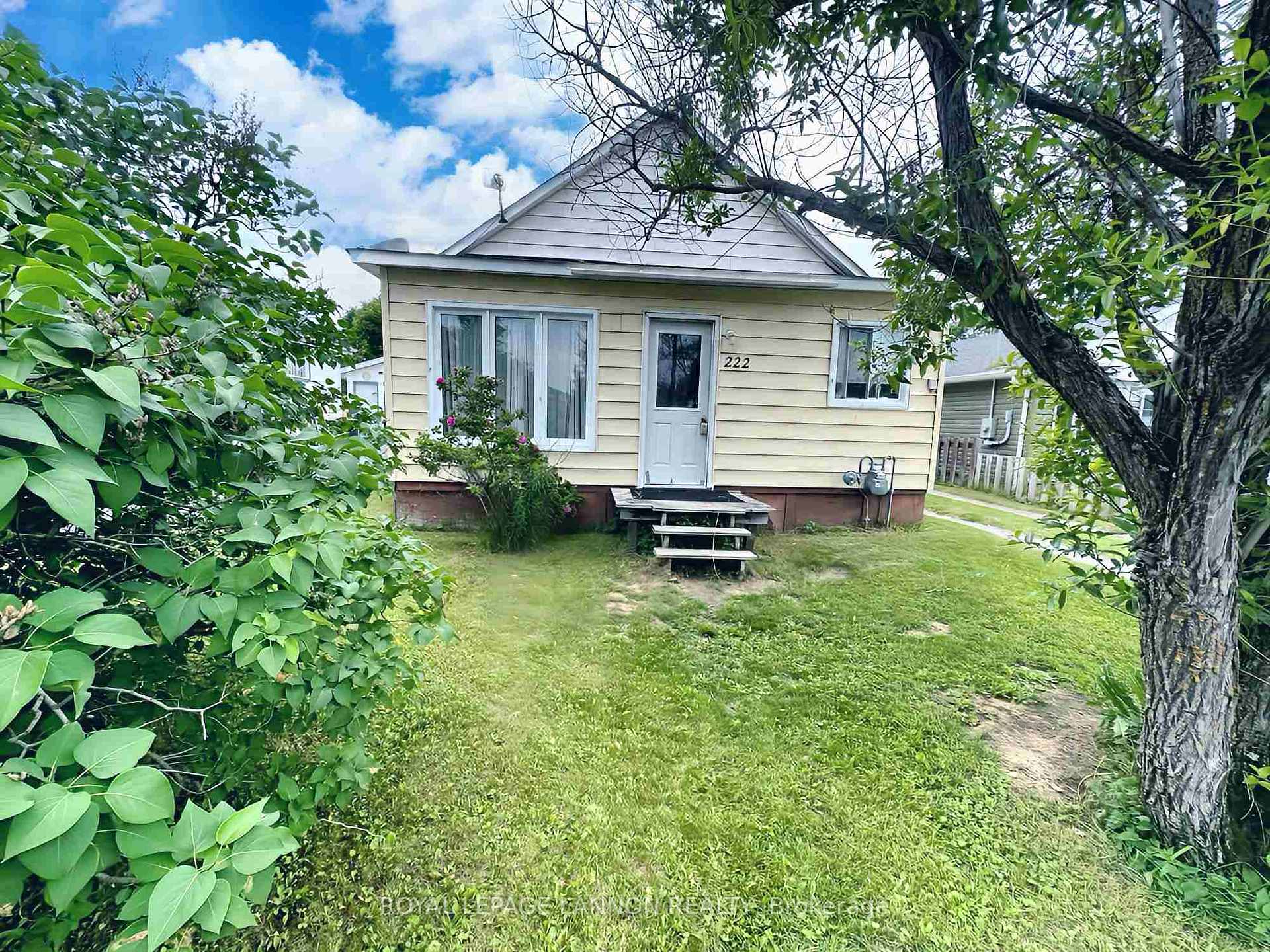 Photo 1 of 222 First Ave NE, Greenstone — HOMEH