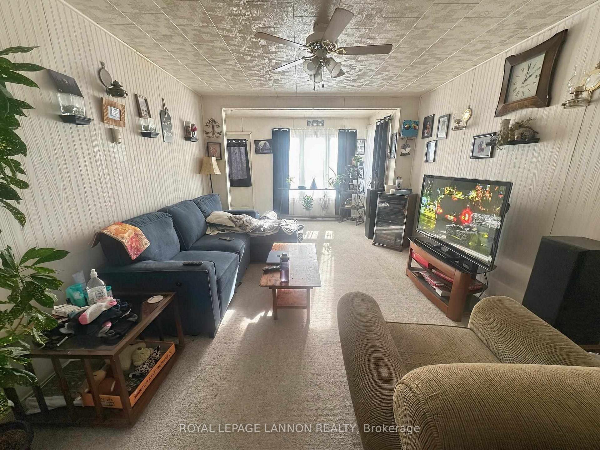 Photo 4 of 222 First Ave NE, Greenstone — HOMEH