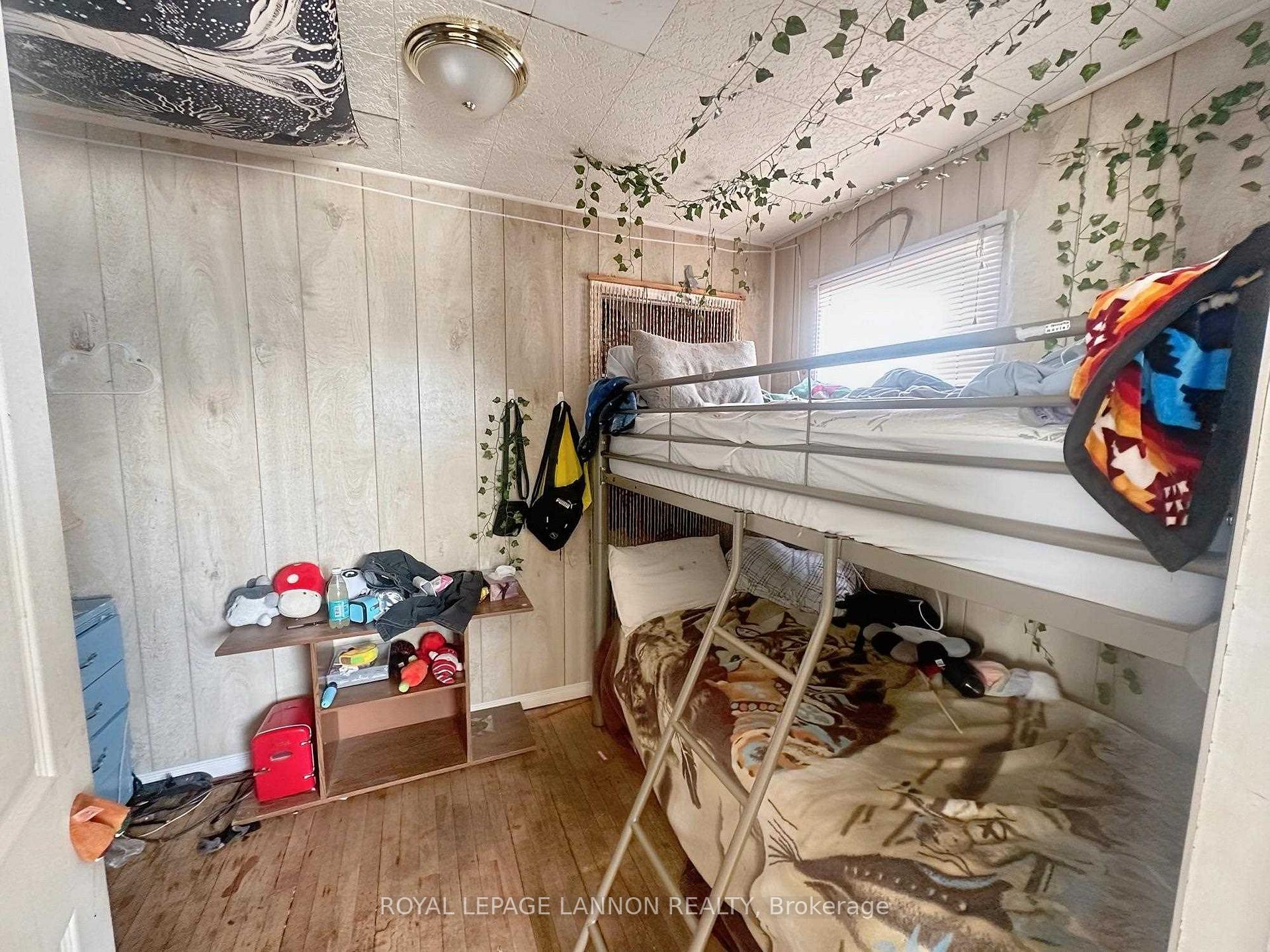 Photo 9 of 222 First Ave NE, Greenstone — HOMEH