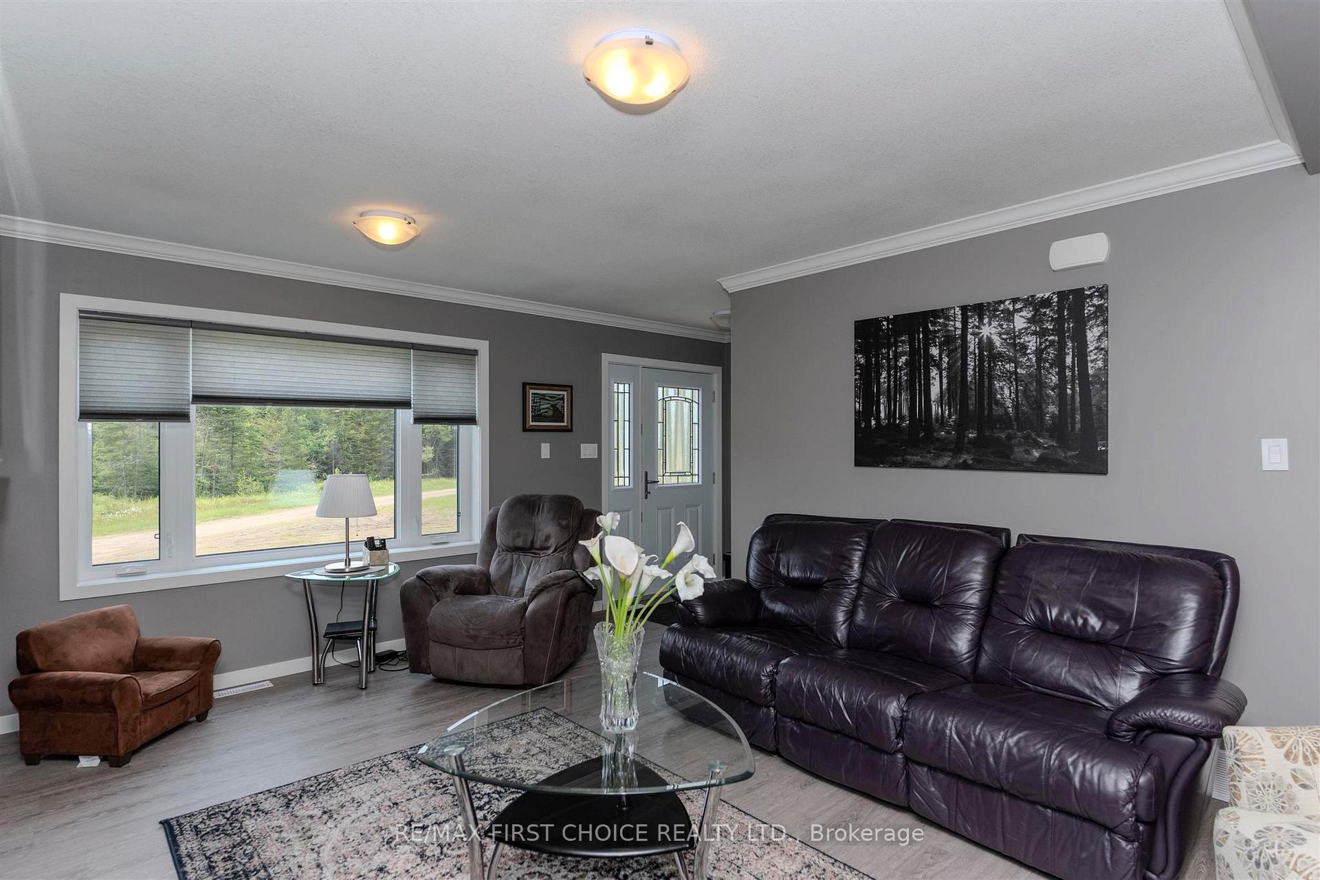 Photo 6 of 3105 East Auto Road, Thunder Bay Remote Area, Ware — HOMEH