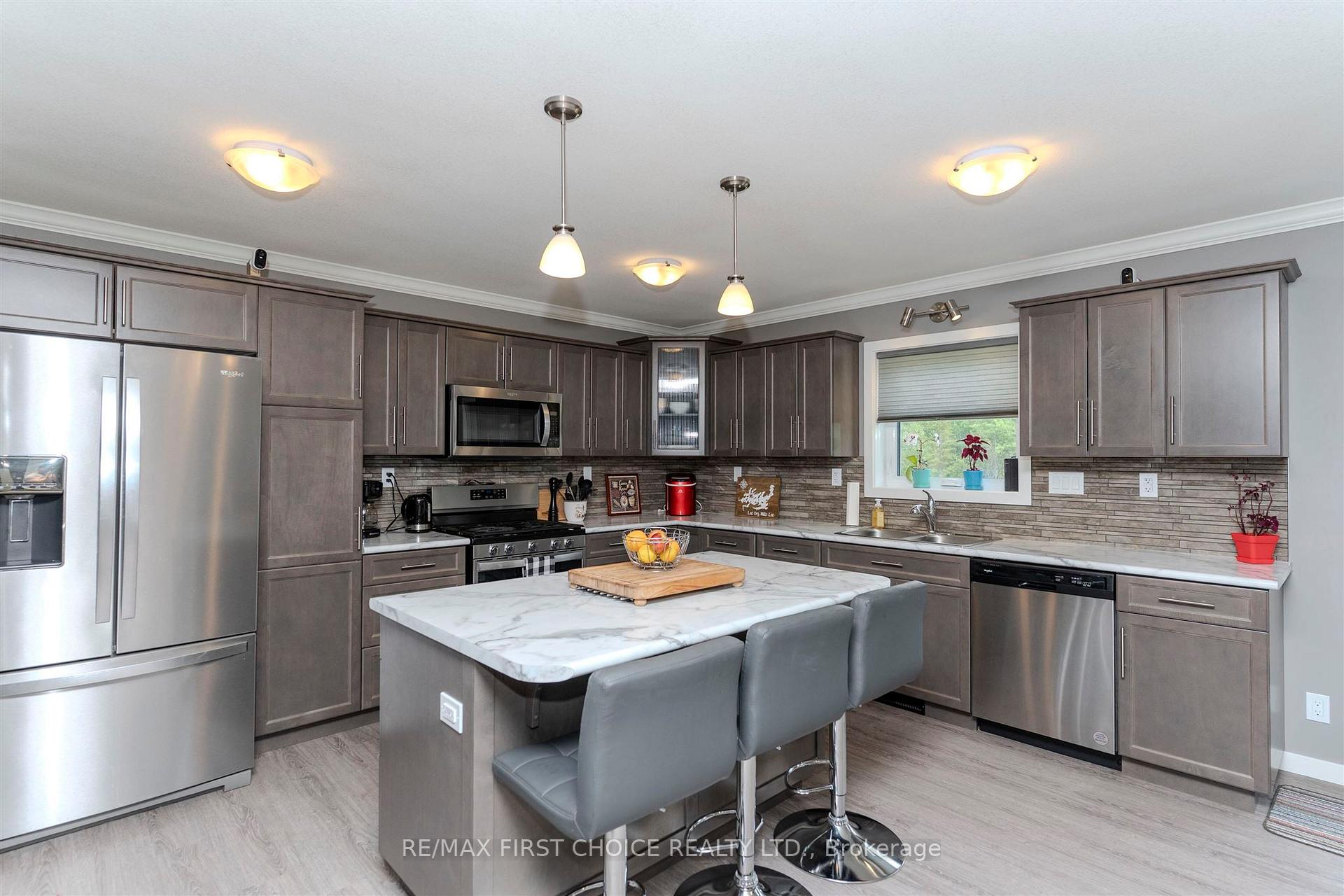 Photo 15 of 3105 East Auto Road, Thunder Bay Remote Area, Ware — HOMEH