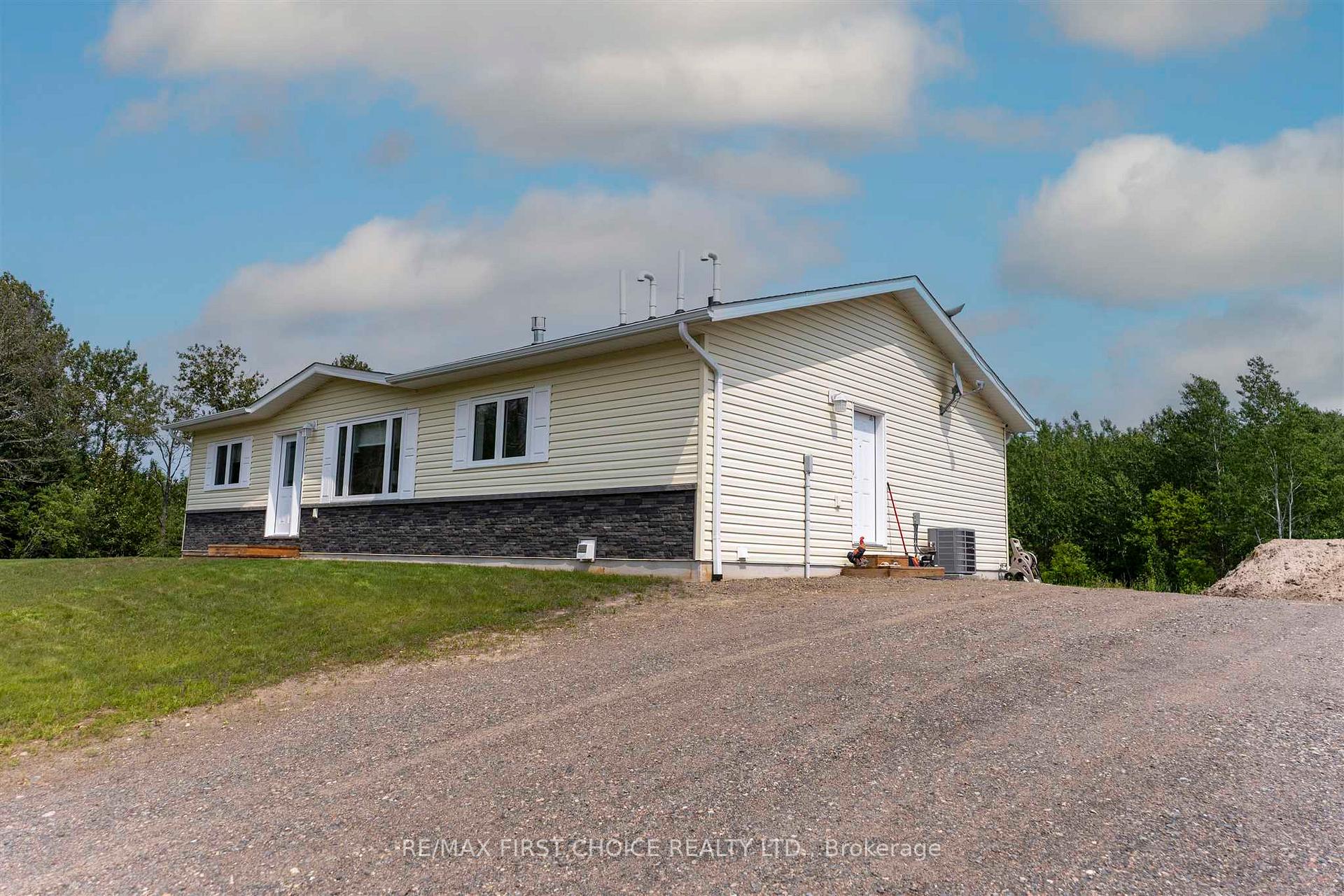 Photo 35 of 3105 East Auto Road, Thunder Bay Remote Area, Ware — HOMEH