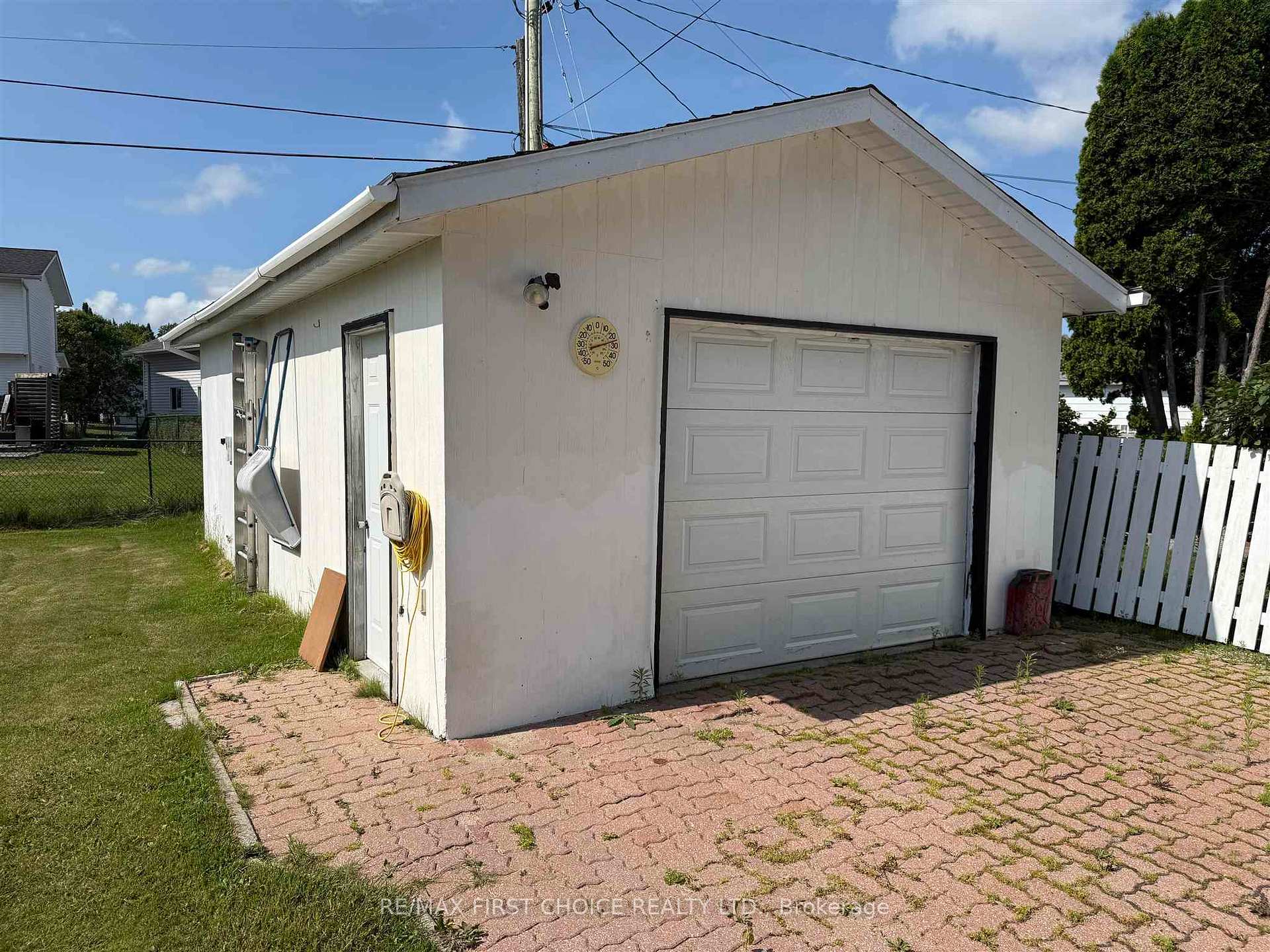 Photo 2 of 114 Wabigoon Drive, Dryden, Pronger Park — HOMEH