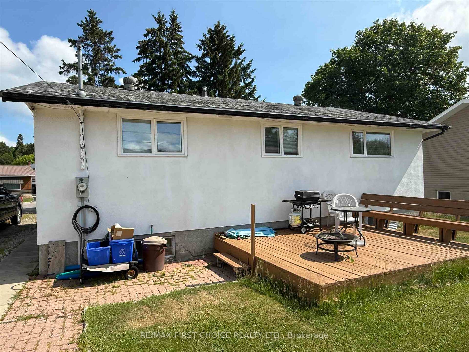 Photo 3 of 114 Wabigoon Drive, Dryden, Pronger Park — HOMEH