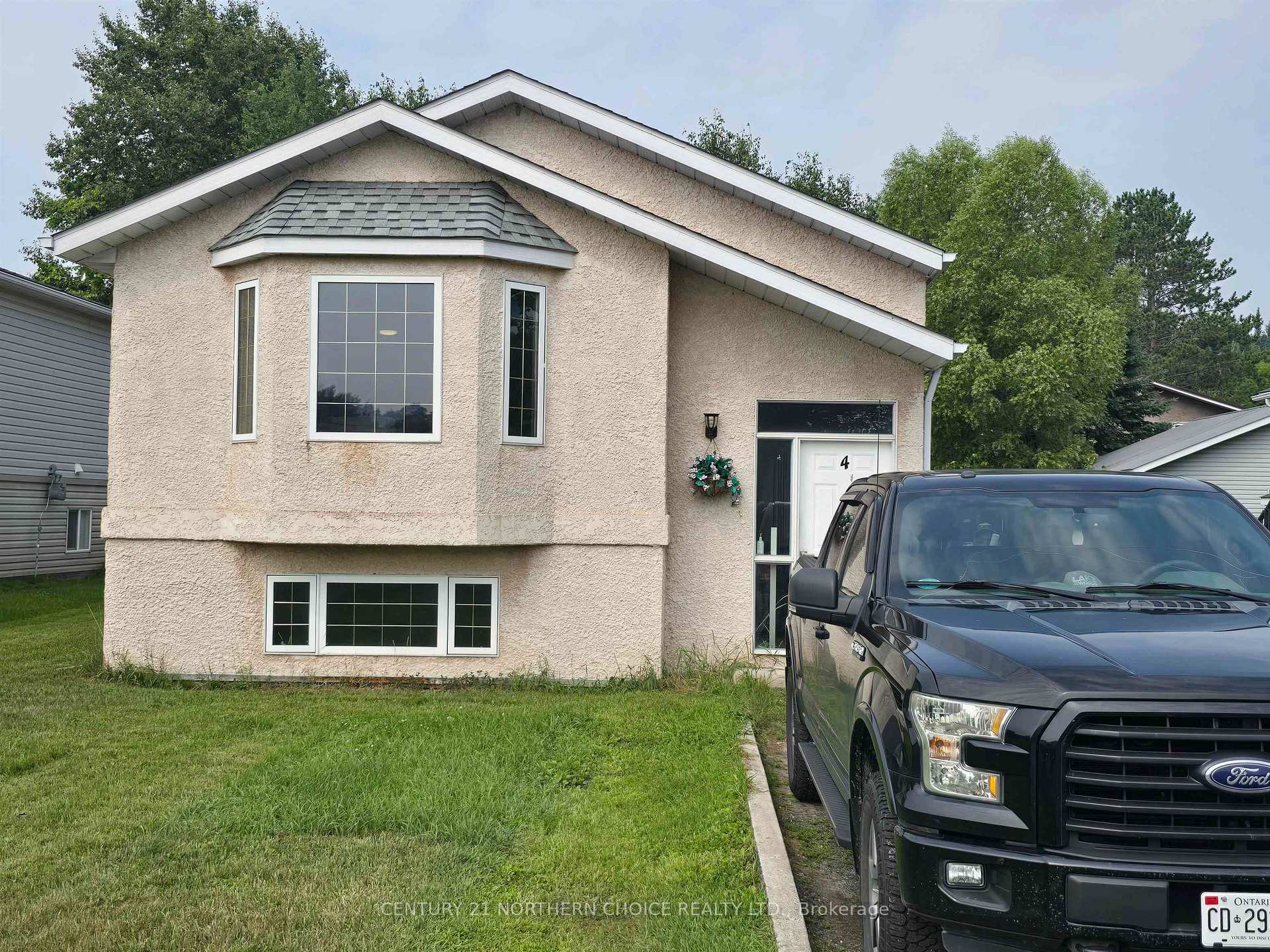 Photo 2 of 4 Sunset Place, Kenora, Evergreen — HOMEH