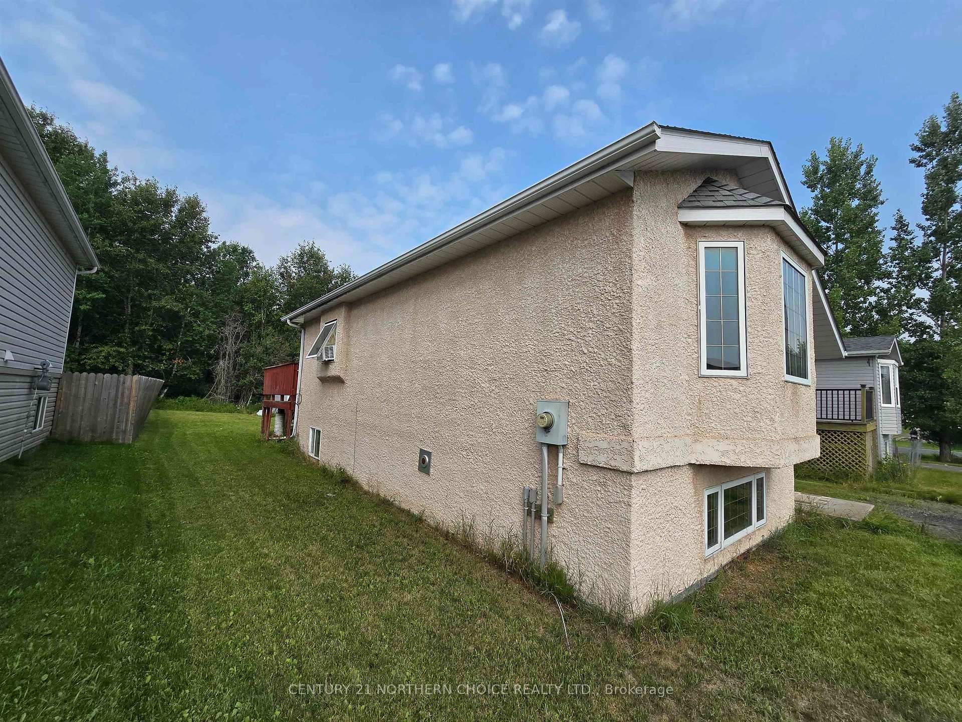 Photo 3 of 4 Sunset Place, Kenora, Evergreen — HOMEH