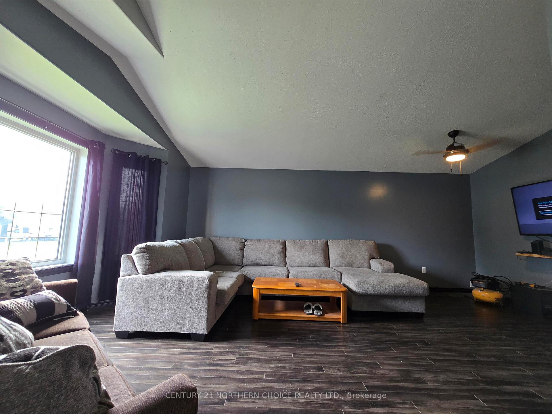 Photo 10 of 4 Sunset Place, Kenora, Evergreen — HOMEH