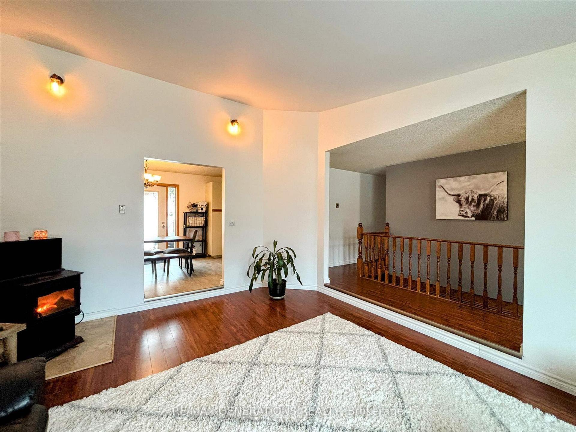 Photo 4 of 75 Hemlo Drive, Marathon — HOMEH