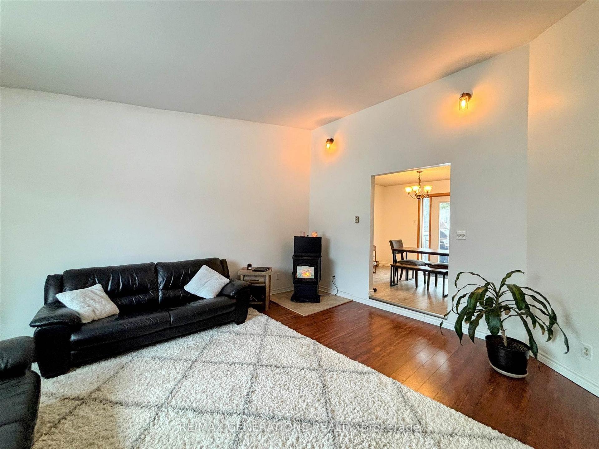 Photo 5 of 75 Hemlo Drive, Marathon — HOMEH