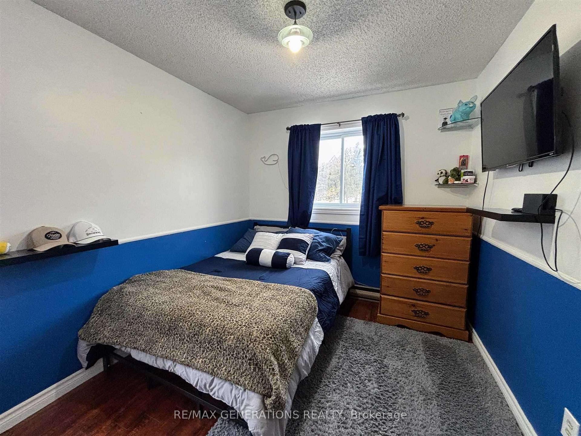 Photo 15 of 75 Hemlo Drive, Marathon — HOMEH