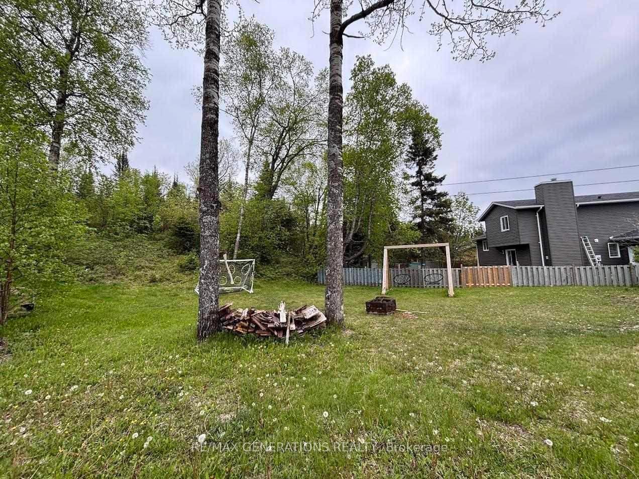 Photo 36 of 75 Hemlo Drive, Marathon — HOMEH