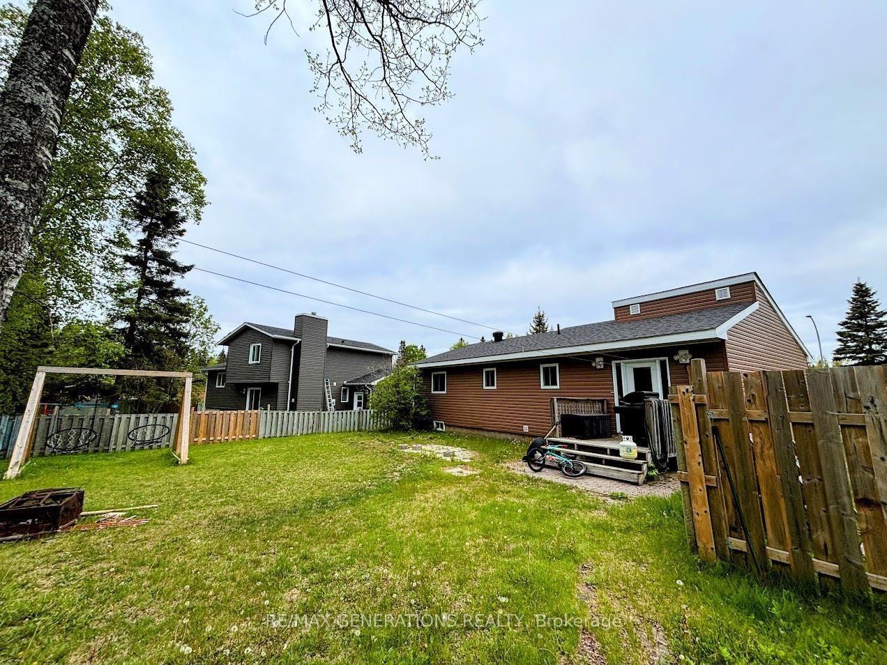 Photo 37 of 75 Hemlo Drive, Marathon — HOMEH