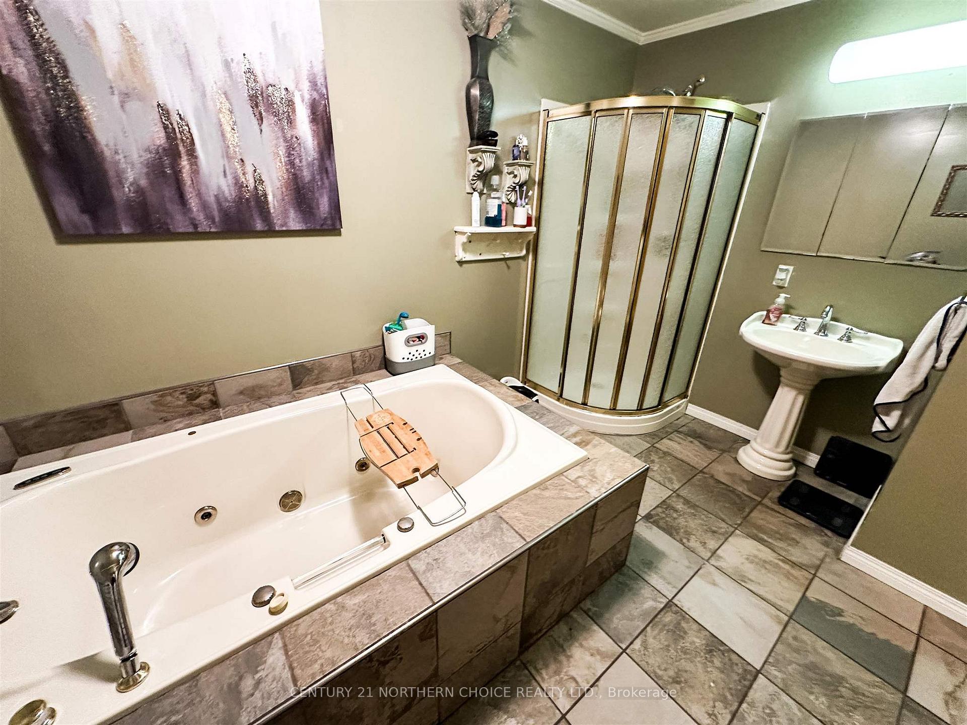Photo 14 of 8 Laverty Road, Red Lake — HOMEH