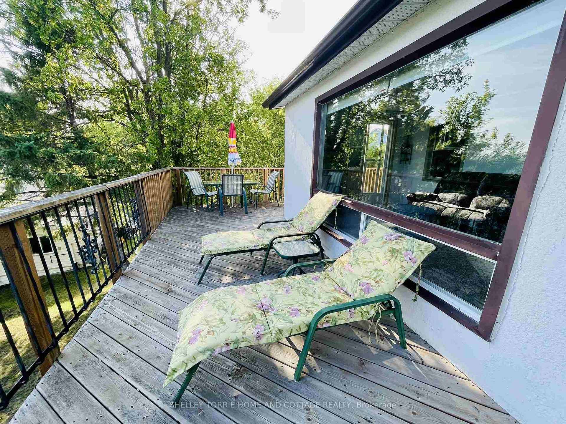 Photo 13 of 201 Government Road, Kenora, Keewatin — HOMEH