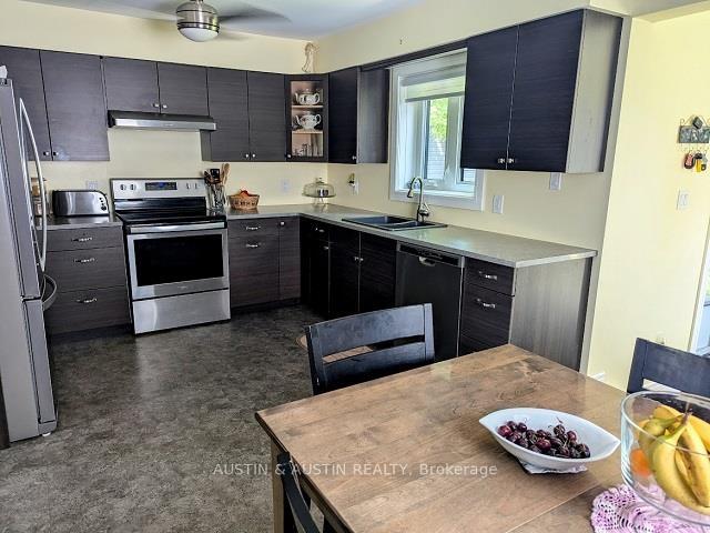 Photo 4 of 103 Earl Avenue, Dryden, Riverview — HOMEH