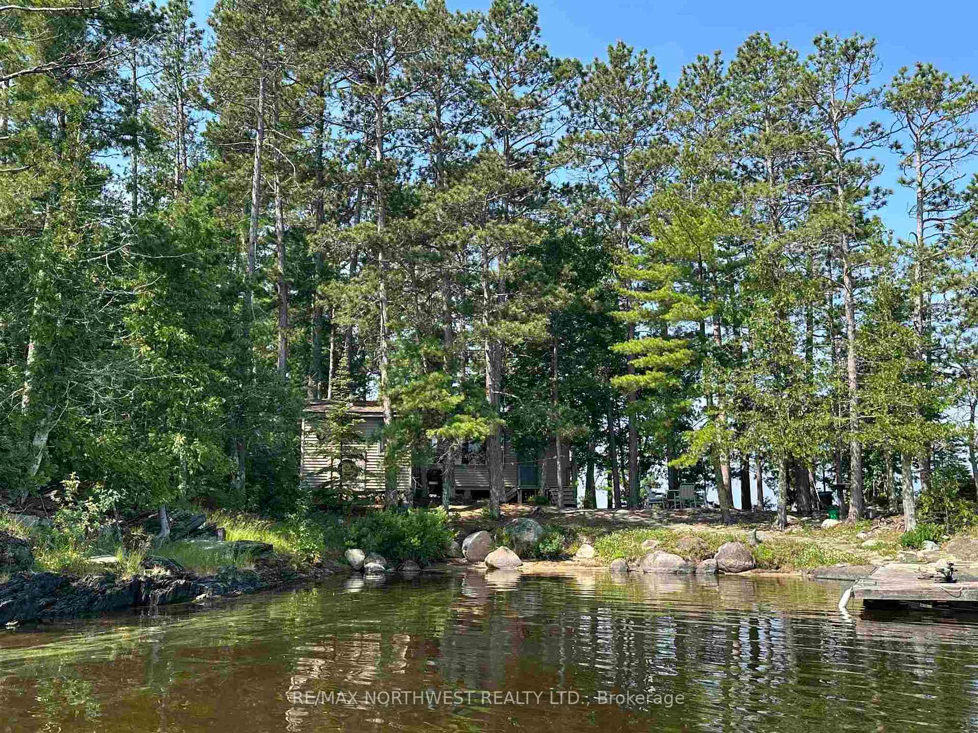 Front of Unit G2710, 20295 Shoal Lake