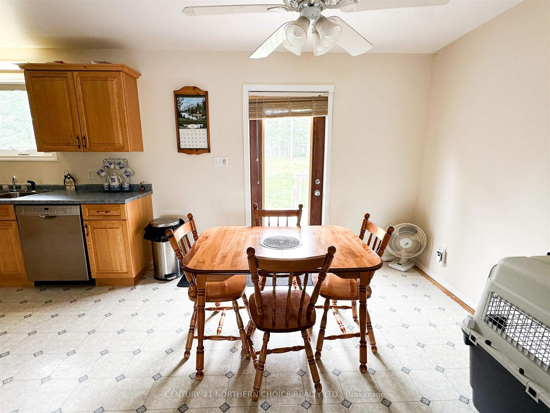 Photo 5 of 7 Dupont Drive, Red Lake — HOMEH