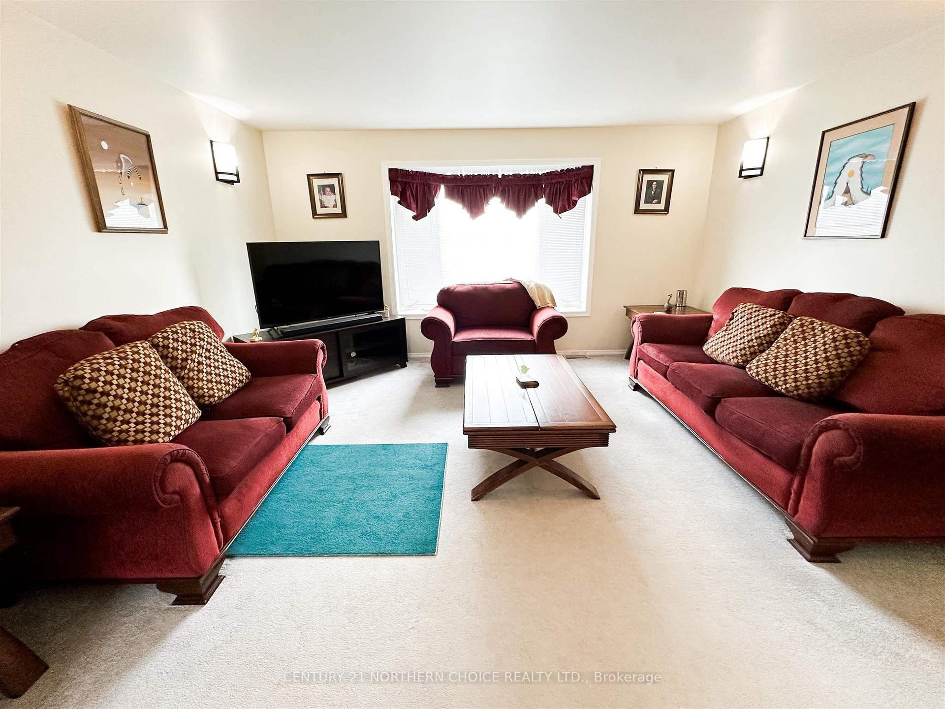 Photo 7 of 7 Dupont Drive, Red Lake — HOMEH