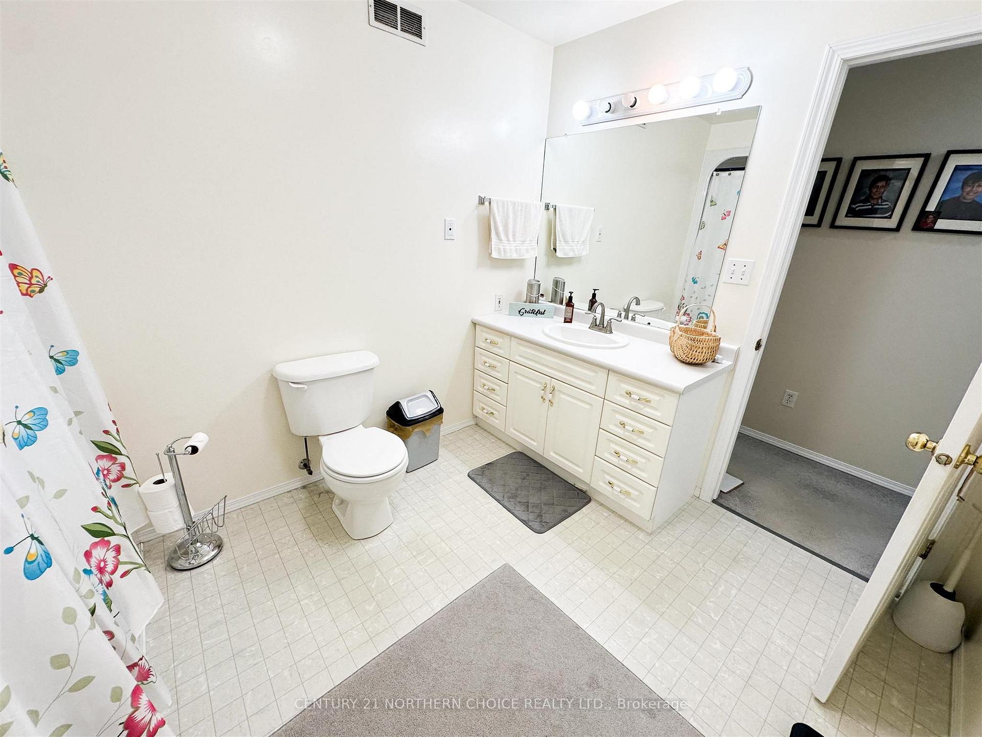 Photo 10 of 7 Dupont Drive, Red Lake — HOMEH